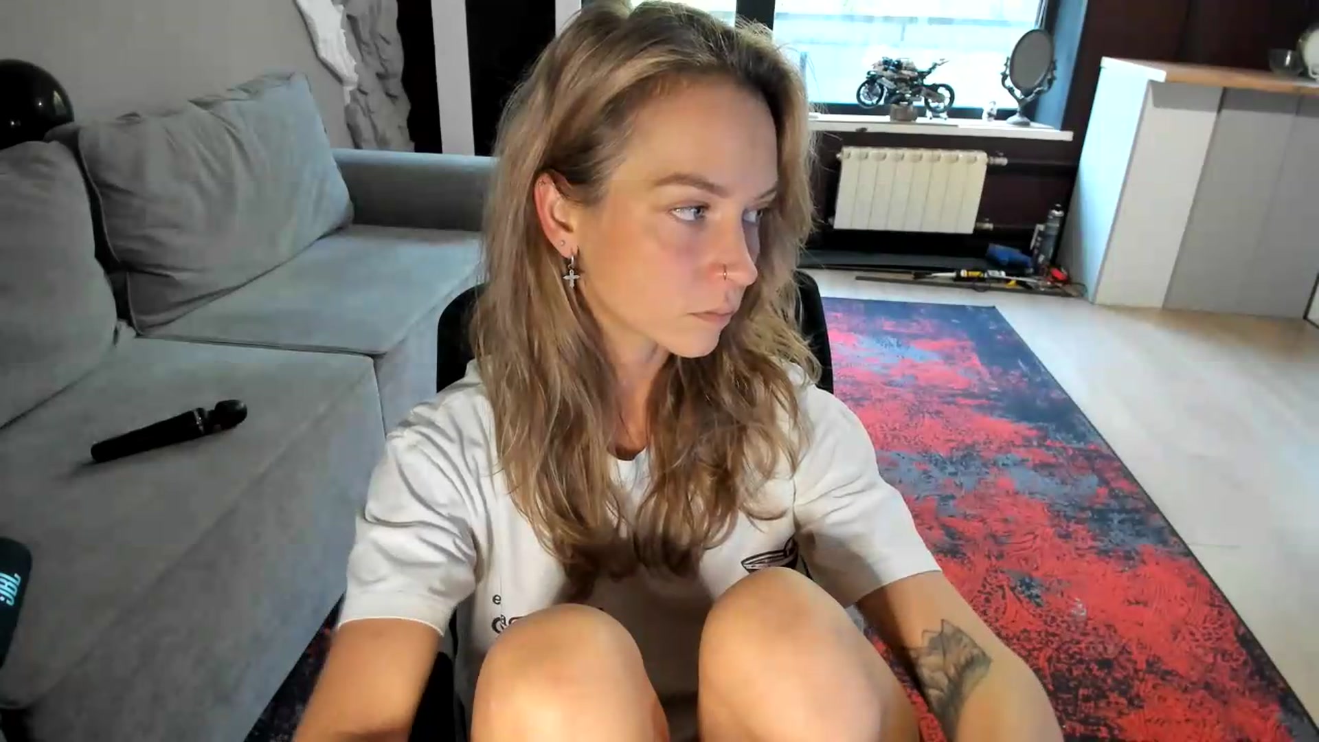 Gallery image thumbnail from Qi_ra's myfreecams stream on, 08/30/2026, 09:04 image 14 of 20