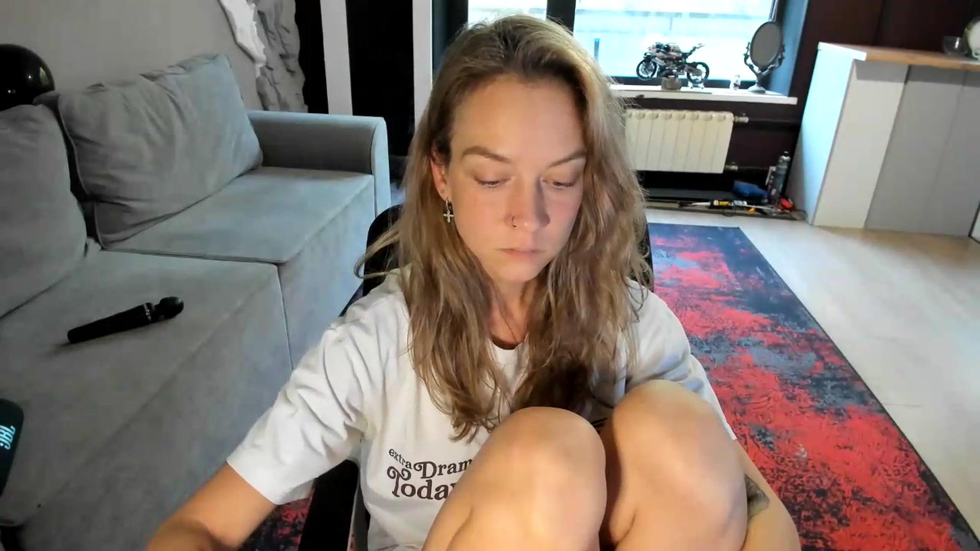 Gallery image thumbnail from Qi_ra's myfreecams stream on, 08/30/2026, 09:04 image 17 of 20