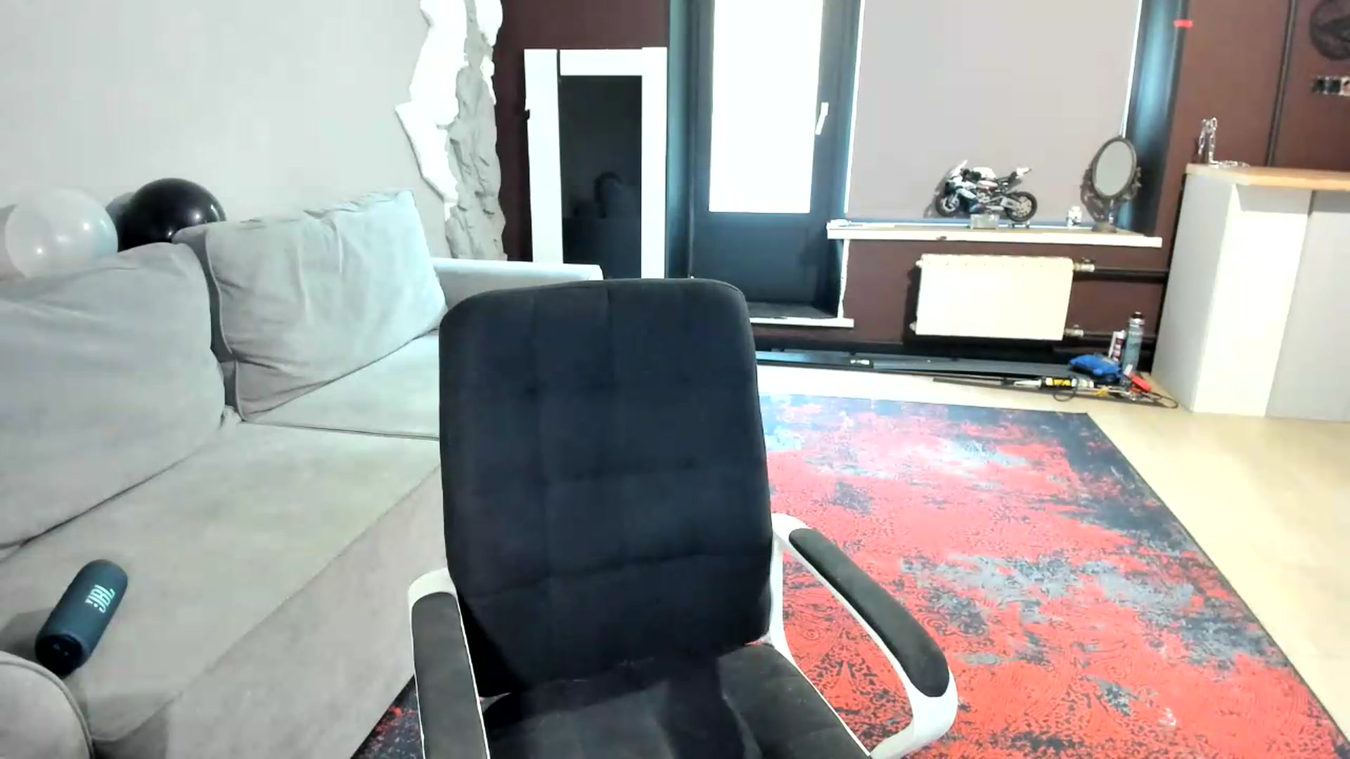 Gallery image thumbnail from Qi_ra's myfreecams stream on, 08/31/2026, 07:10 image 14 of 20