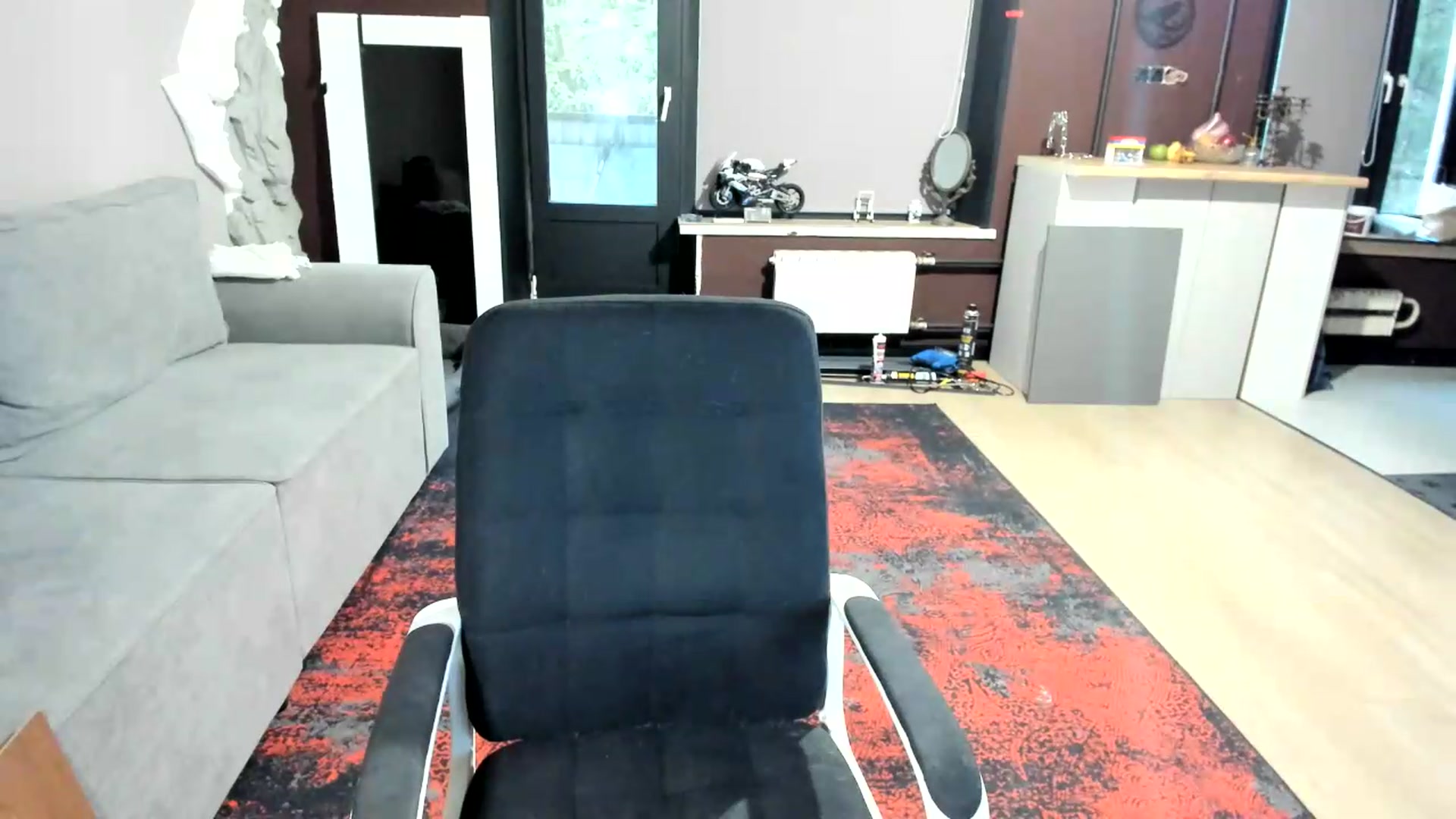 Gallery image thumbnail from Qi_ra's myfreecams stream on, 09/05/2026, 04:04 image 3 of 20