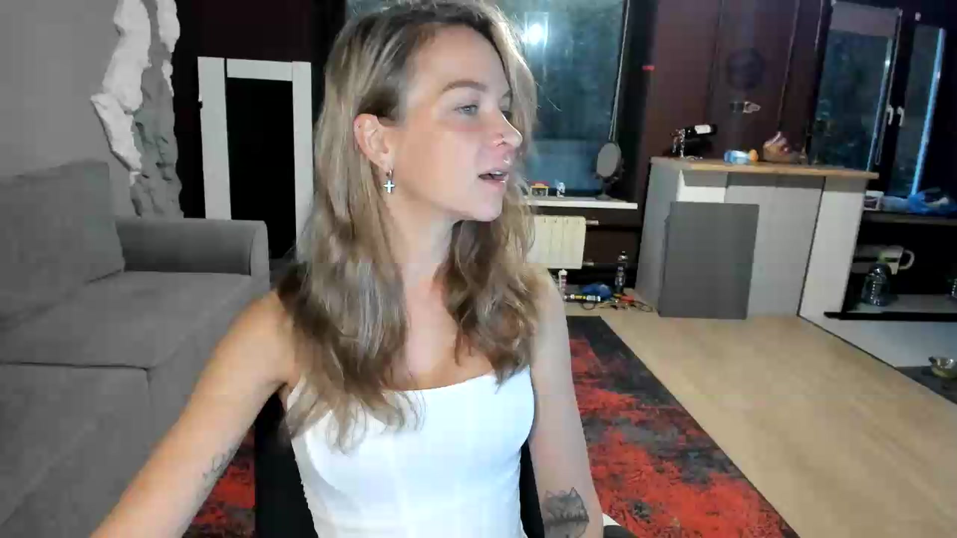 Gallery image thumbnail from Qi_ra's myfreecams stream on, 09/06/2026, 02:59 image 7 of 20