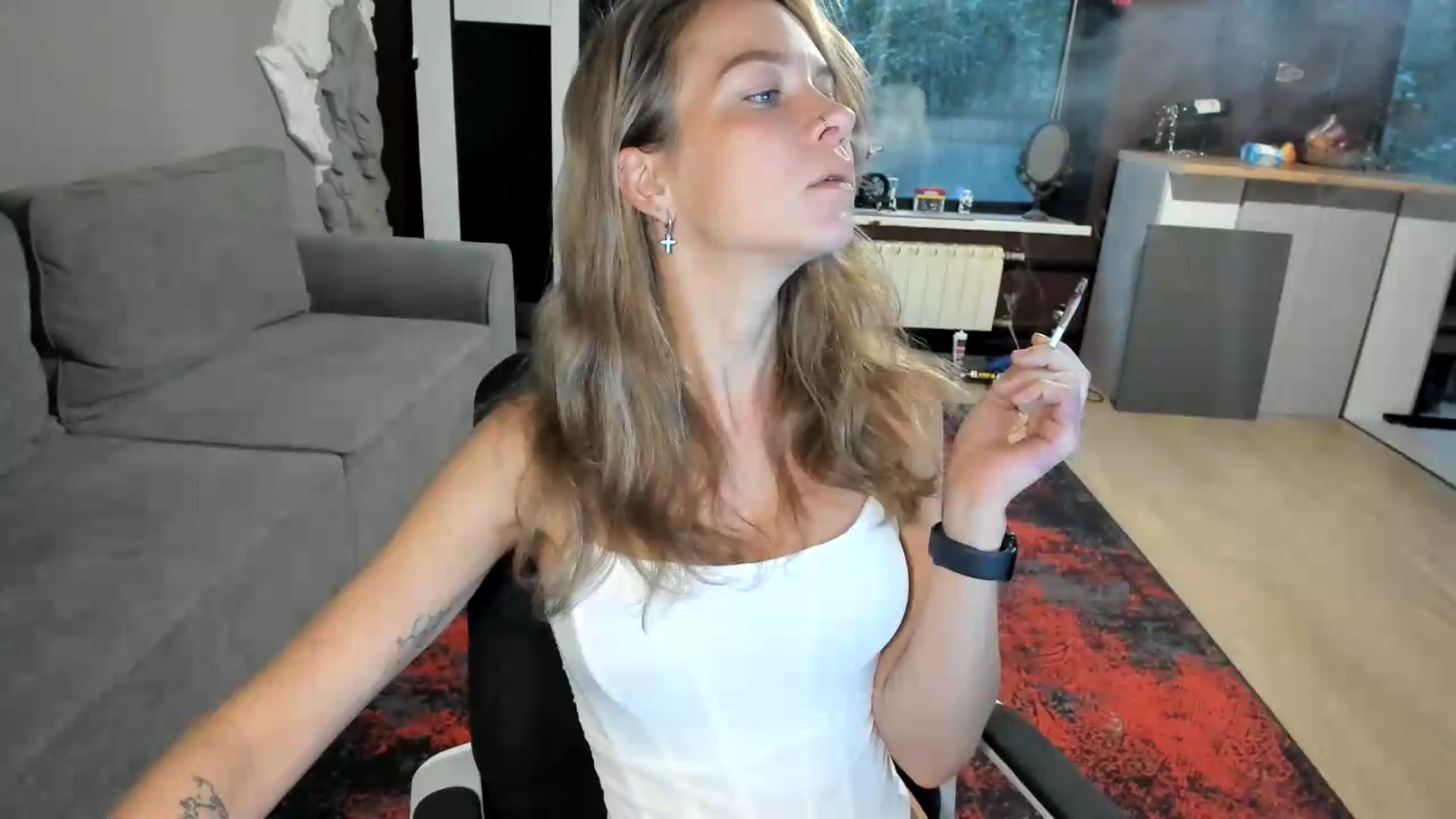 Gallery image thumbnail from Qi_ra's myfreecams stream on, 09/06/2026, 02:59 image 16 of 20