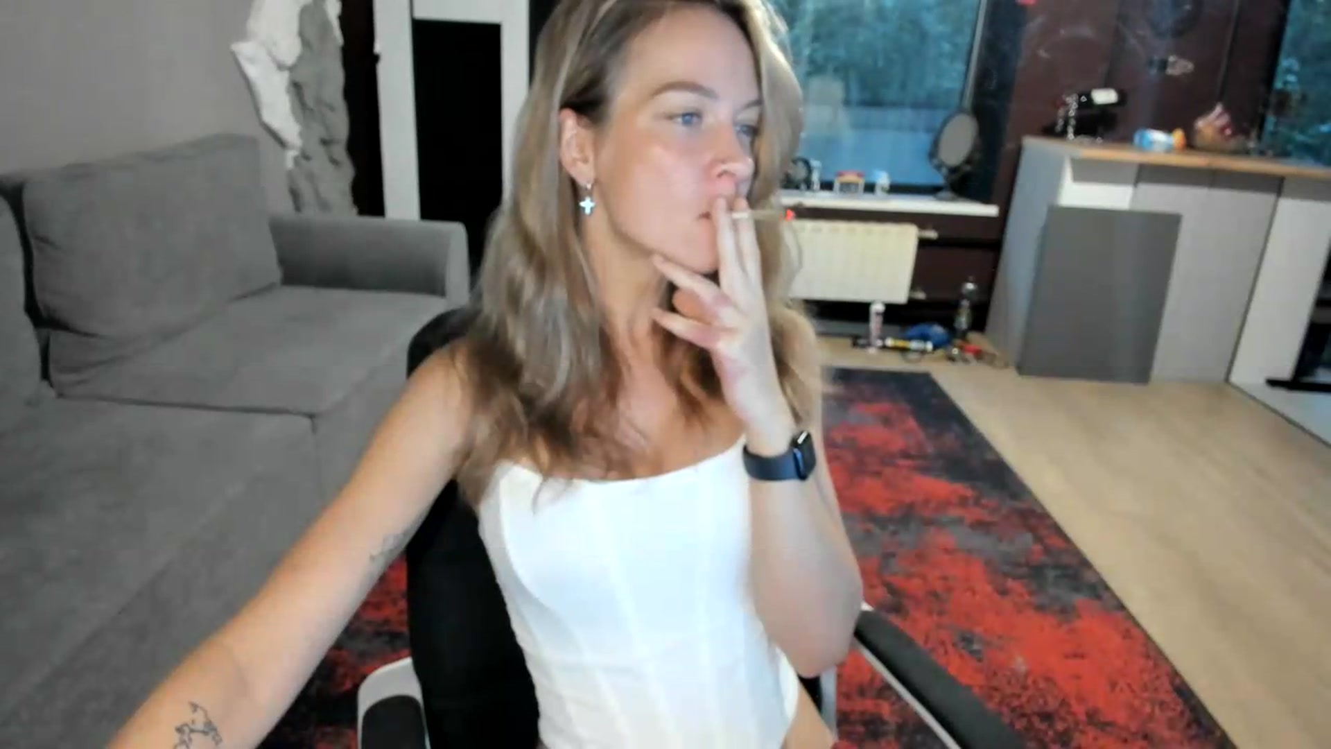 Gallery image thumbnail from Qi_ra's myfreecams stream on, 09/06/2026, 02:59 image 15 of 20