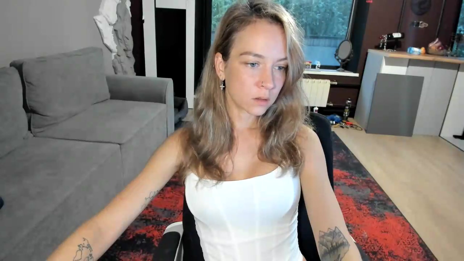 Gallery image thumbnail from Qi_ra's myfreecams stream on, 09/06/2026, 03:34 image 11 of 20