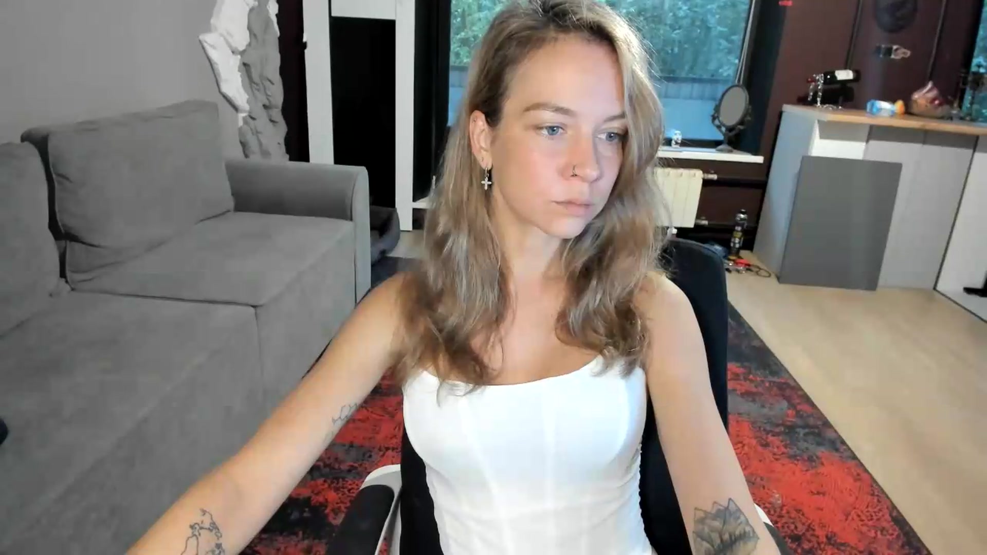 Gallery image thumbnail from Qi_ra's myfreecams stream on, 09/06/2026, 03:34 image 9 of 20