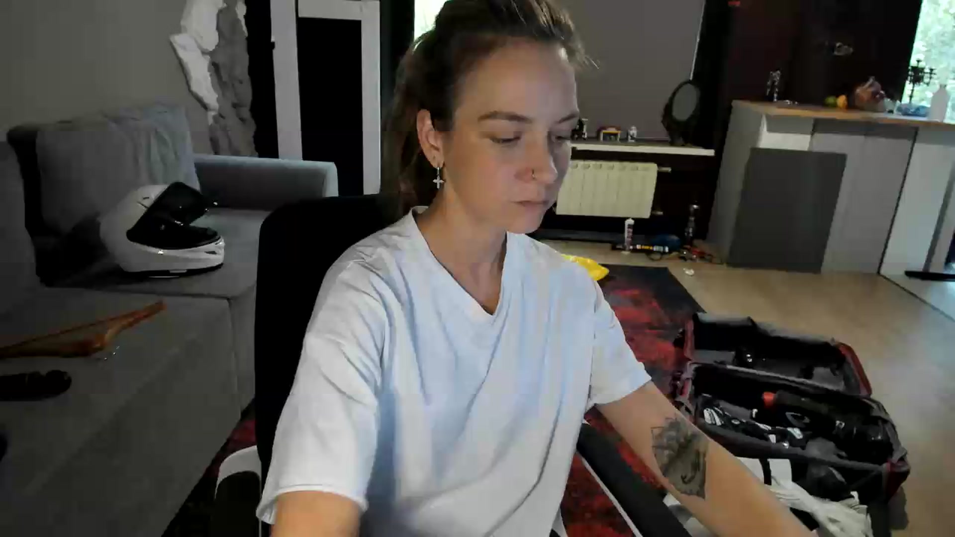 Gallery image thumbnail from Qi_ra's myfreecams stream on, 09/07/2026, 06:22 image 11 of 20