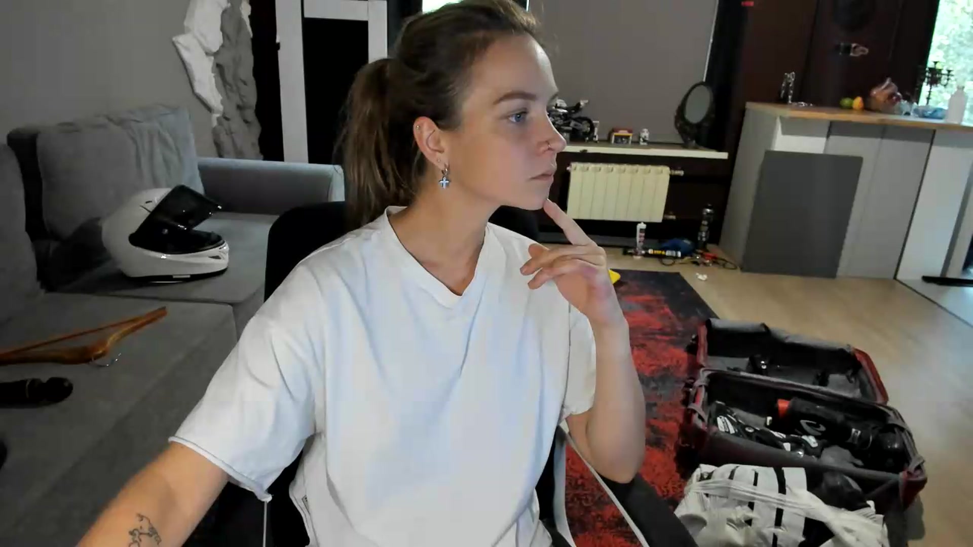 Gallery image thumbnail from Qi_ra's myfreecams stream on, 09/07/2026, 06:22 image 6 of 20