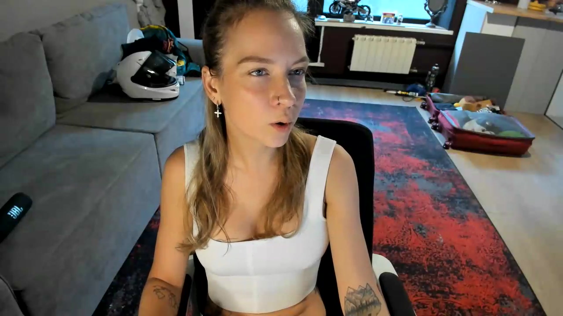 Gallery image thumbnail from Qi_ra's myfreecams stream on, 09/08/2026, 06:02 image 10 of 20