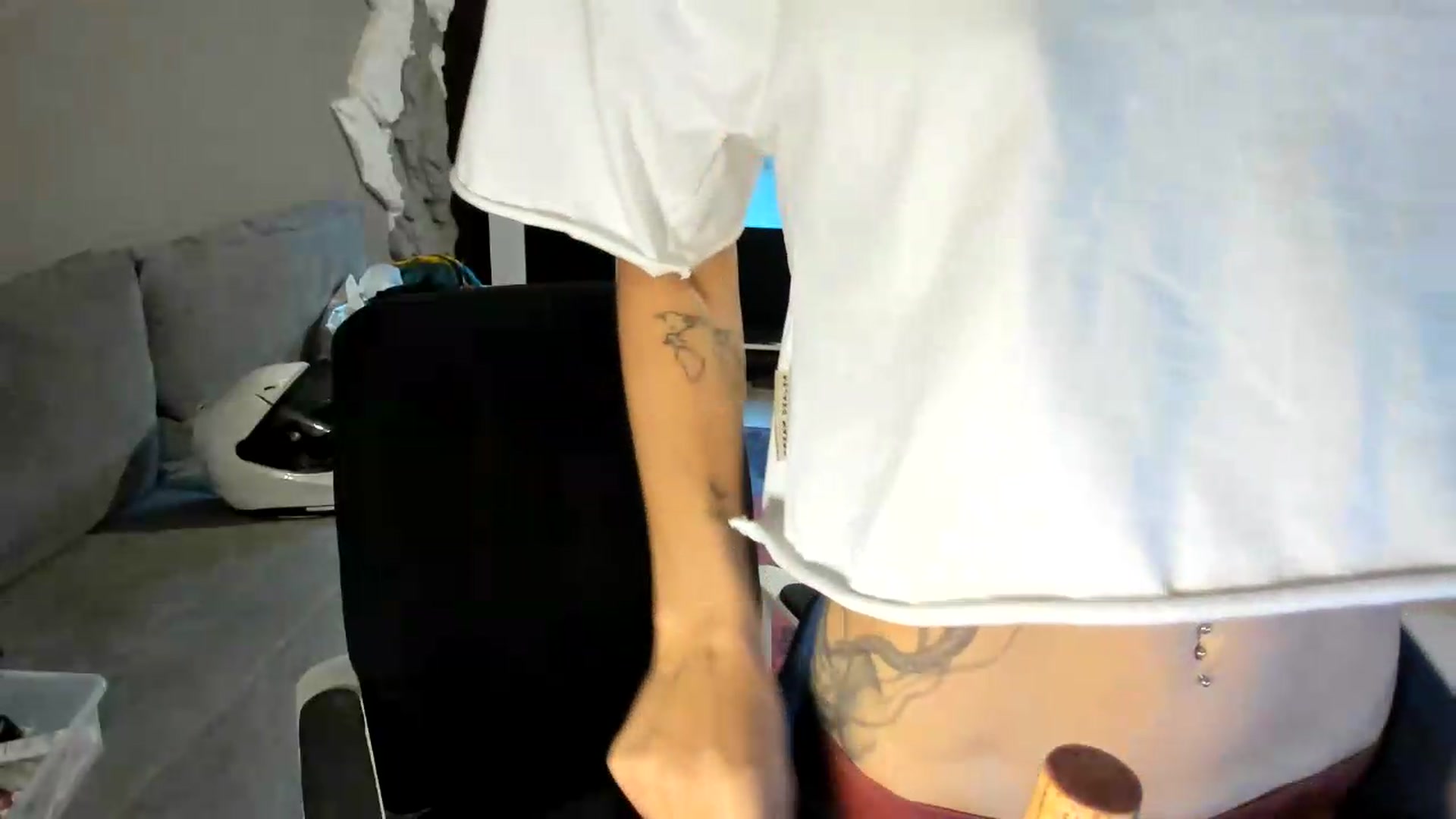 Gallery image thumbnail from Qi_ra's myfreecams stream on, 09/09/2026, 05:03 image 14 of 20