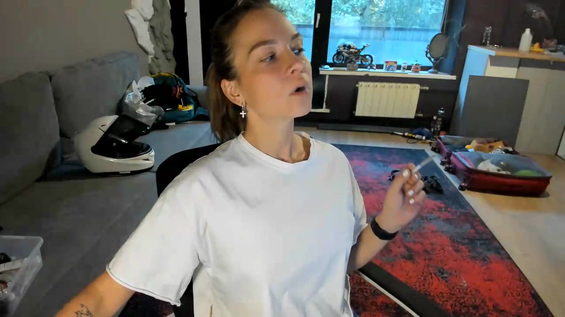 Gallery image thumbnail from Qi_ra's myfreecams stream on, 09/09/2026, 05:03 image 16 of 20