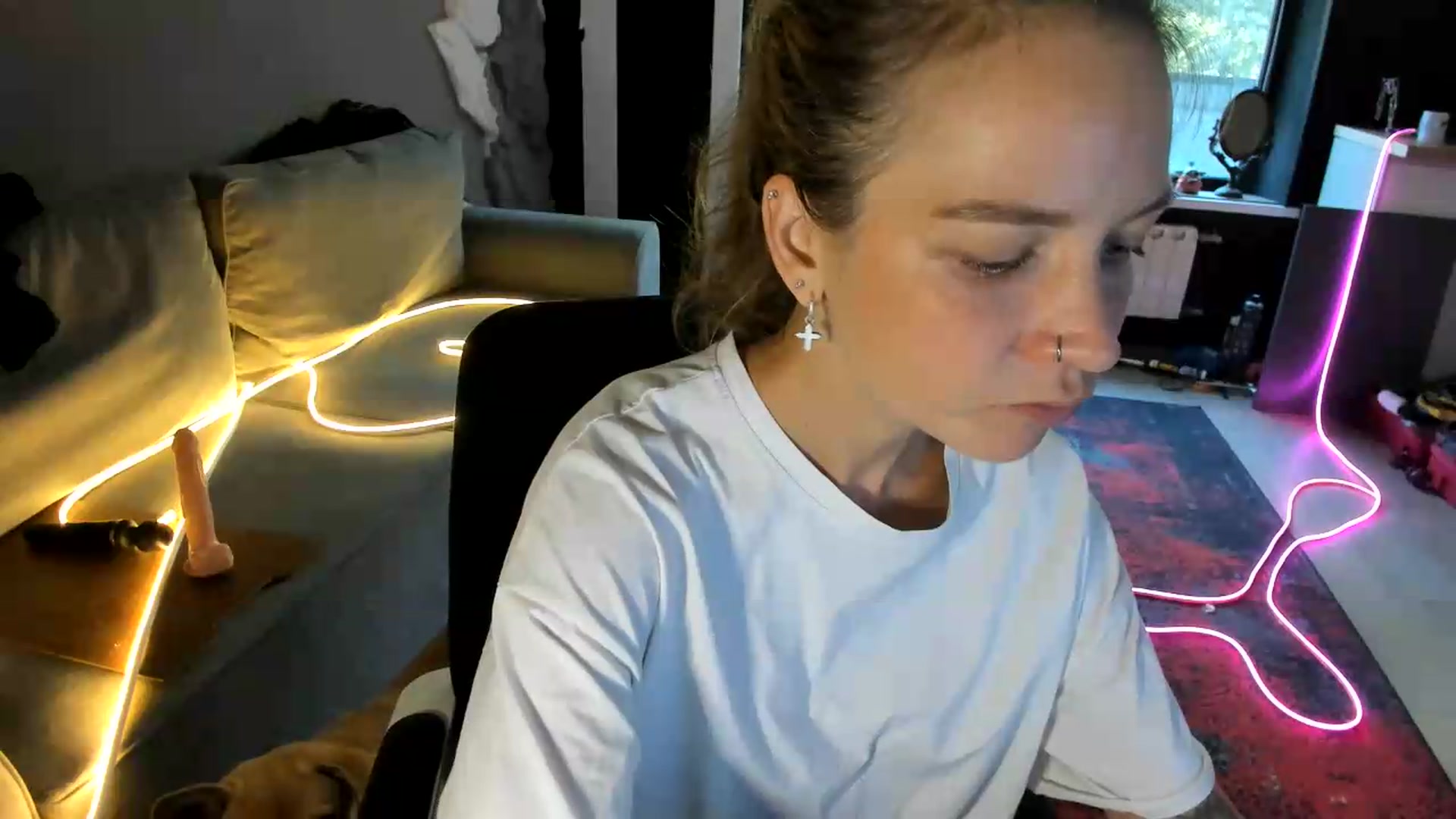 Gallery image thumbnail from Qi_ra's myfreecams stream on, 09/10/2026, 09:10 image 14 of 20
