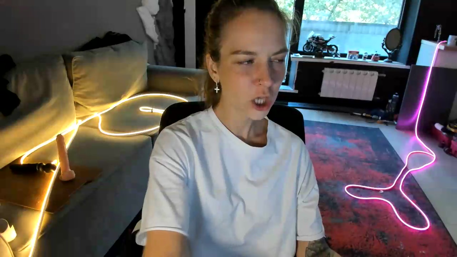 Gallery image thumbnail from Qi_ra's myfreecams stream on, 09/10/2026, 09:10 image 8 of 20