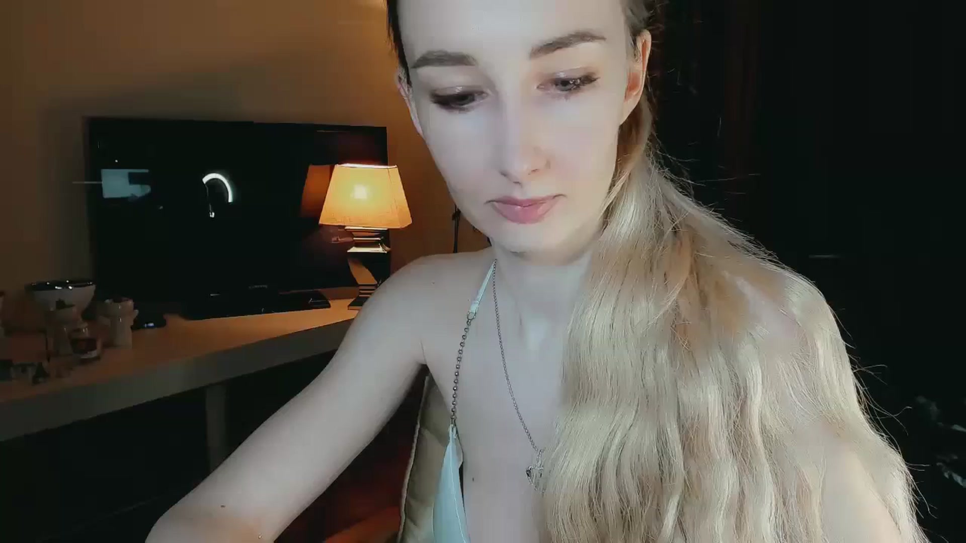 Gallery image thumbnail from QsensY's myfreecams stream on, 03/19/2024, 15:33 image 2 of 20