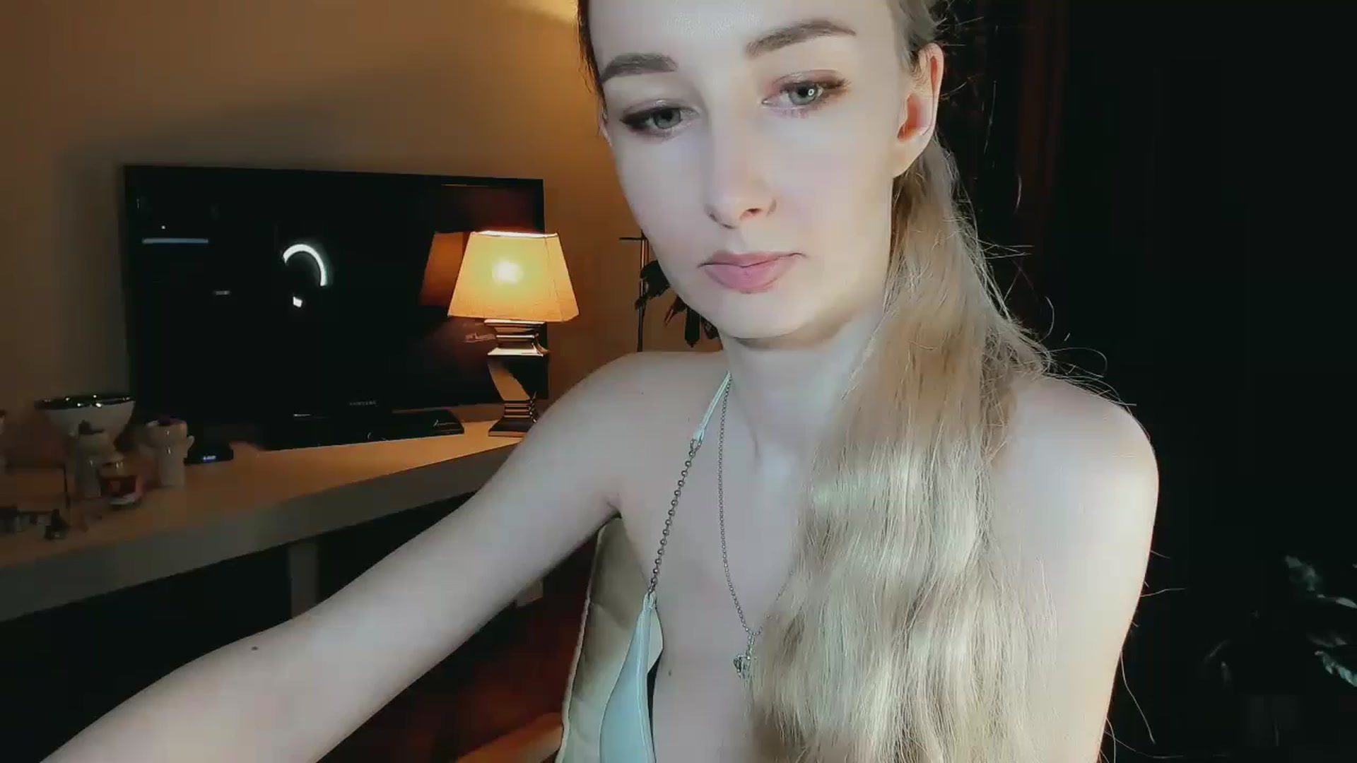 Gallery image thumbnail from QsensY's myfreecams stream on, 03/19/2024, 15:33 image 1 of 20