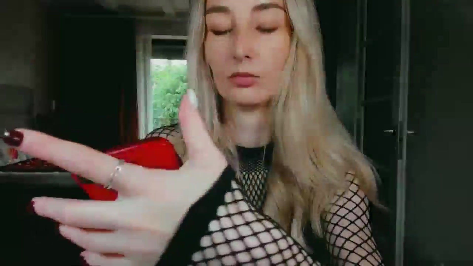 Gallery image thumbnail from QsensY's myfreecams stream on, 06/09/2024, 11:41 image 3 of 20