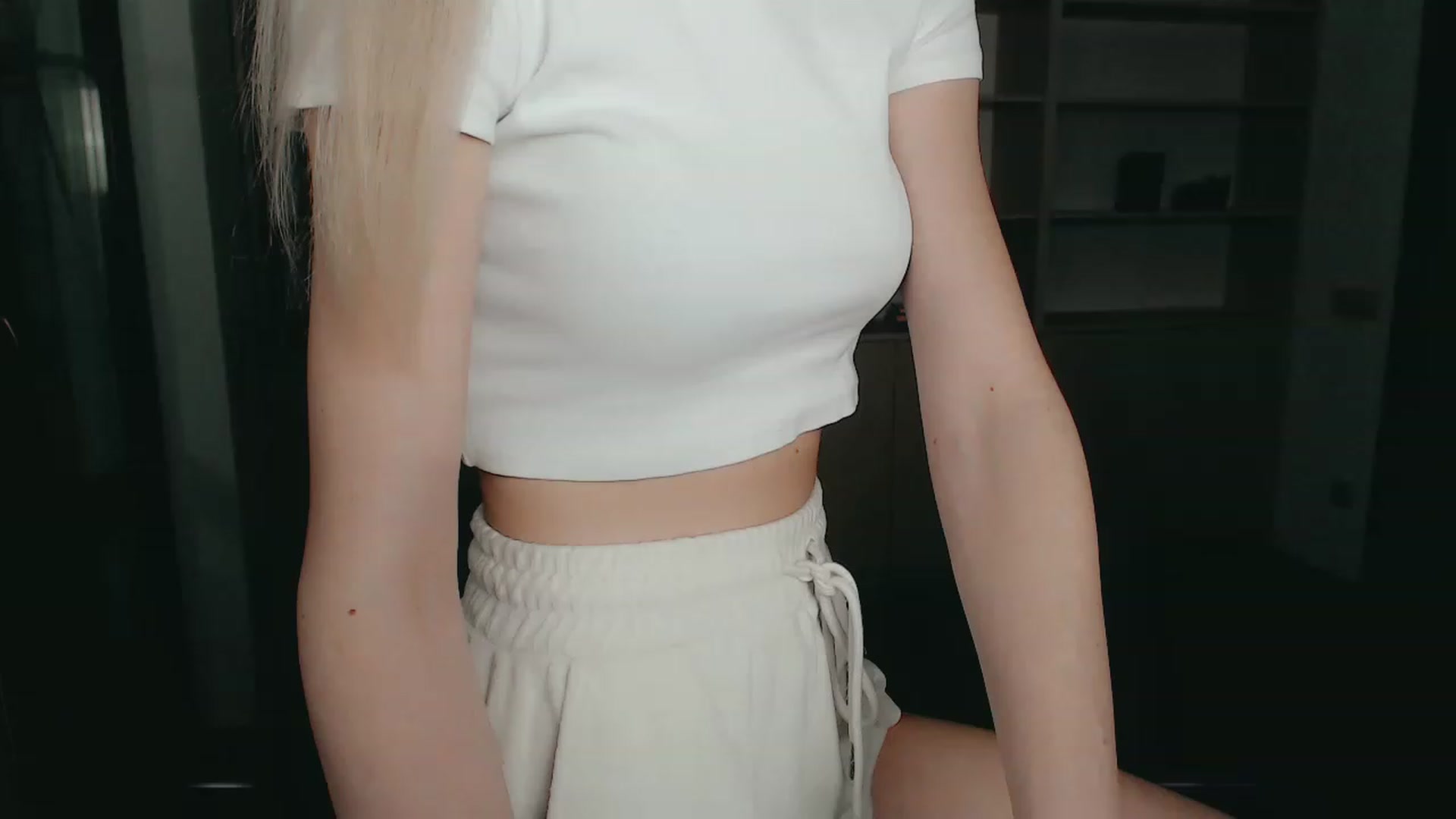 Gallery image thumbnail from Qsensx's myfreecams stream on, 02/17/2023, 16:28 image 17 of 20