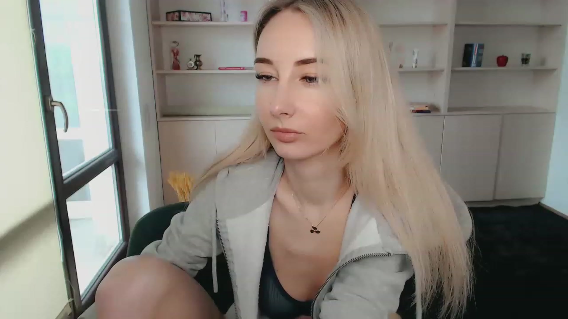 Gallery image thumbnail from Qsensx's myfreecams stream on, 02/27/2023, 13:11 image 12 of 20