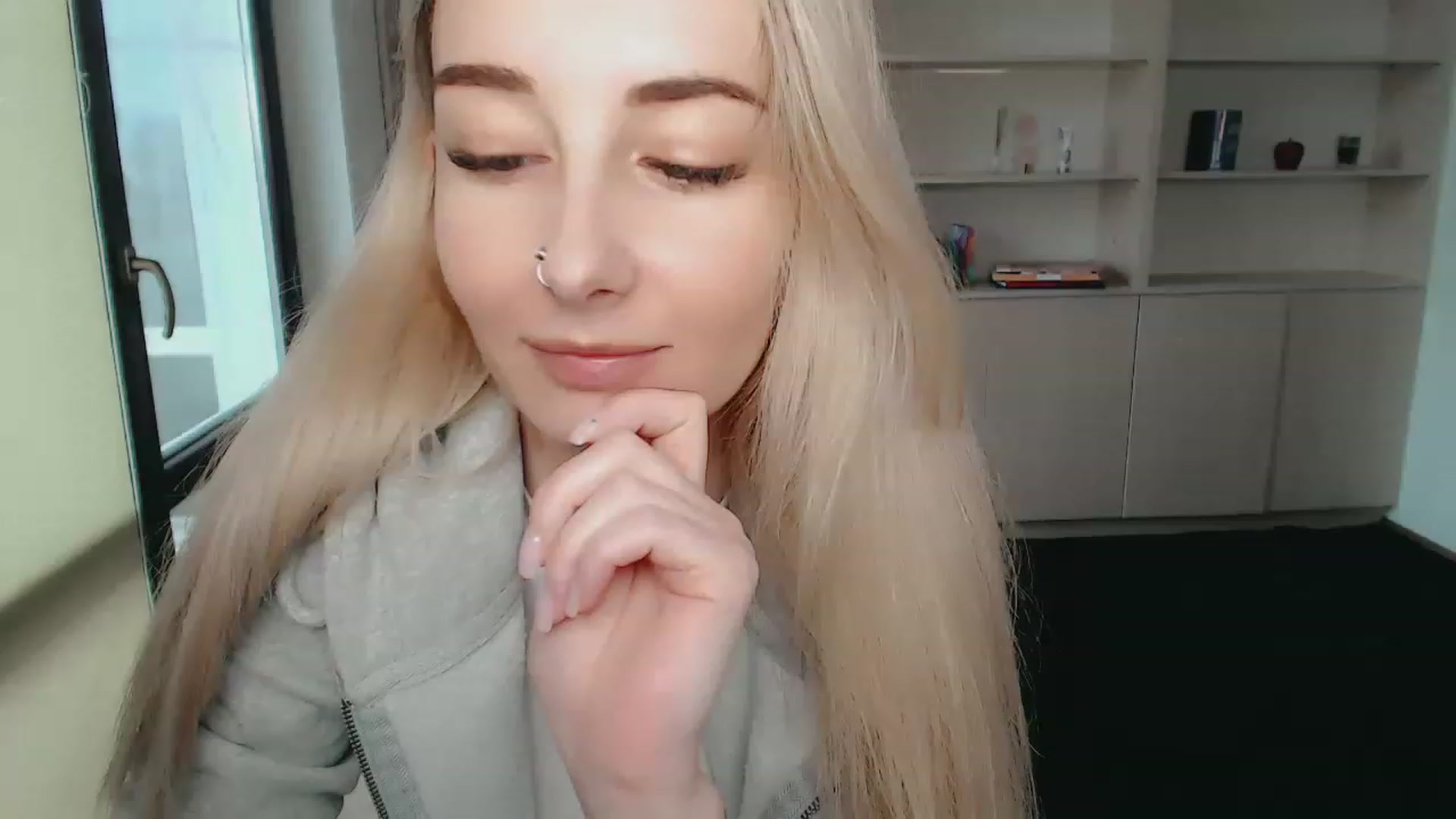 Gallery image thumbnail from Qsensx's myfreecams stream on, 02/27/2023, 14:43 image 3 of 20