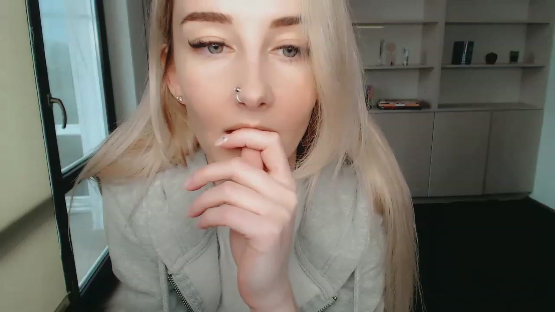 Gallery image thumbnail from Qsensx's myfreecams stream on, 02/27/2023, 14:43 image 16 of 20