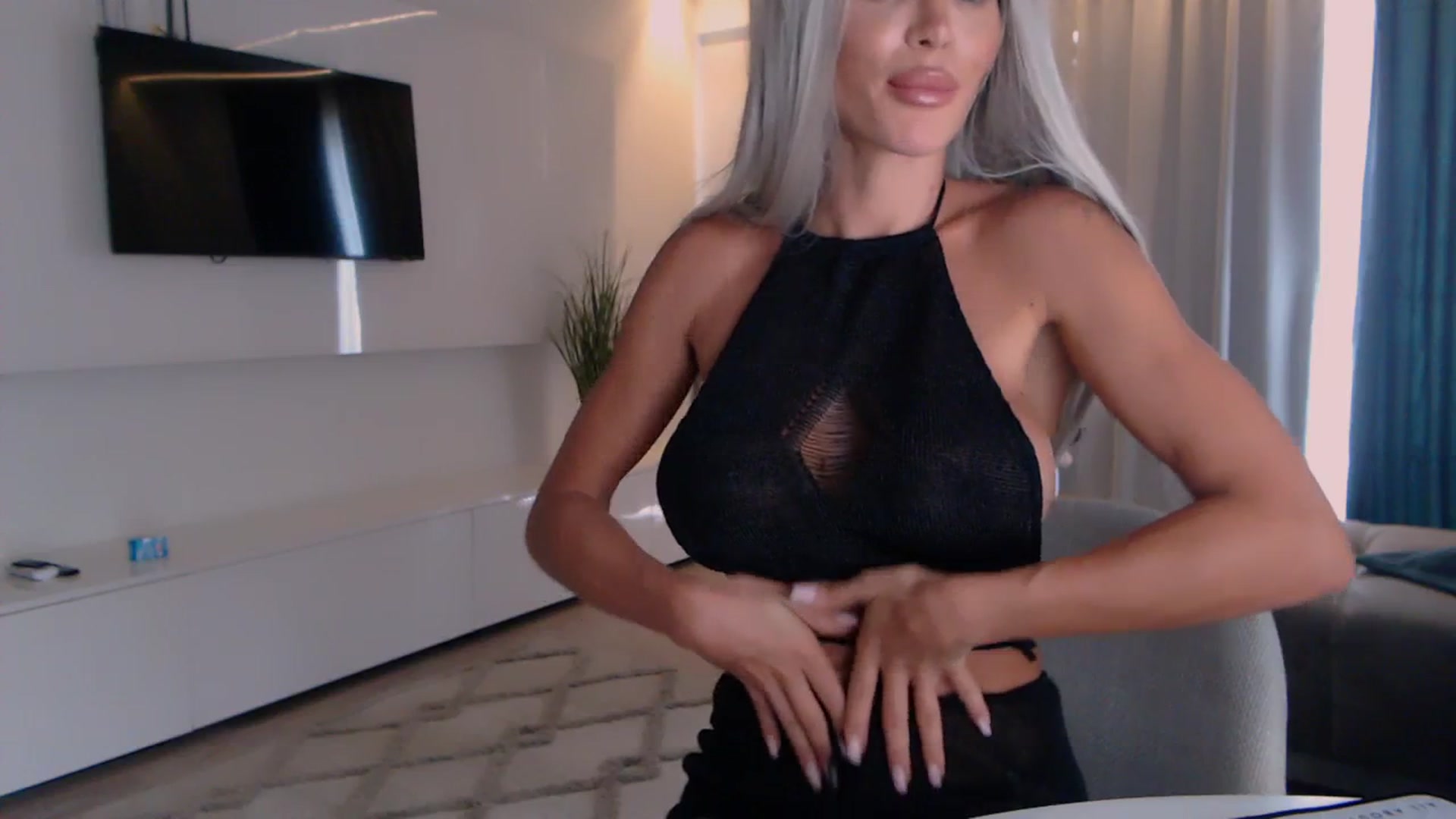 Gallery image thumbnail from Qu33n's myfreecams stream on, 09/20/2025, 06:51 image 17 of 20