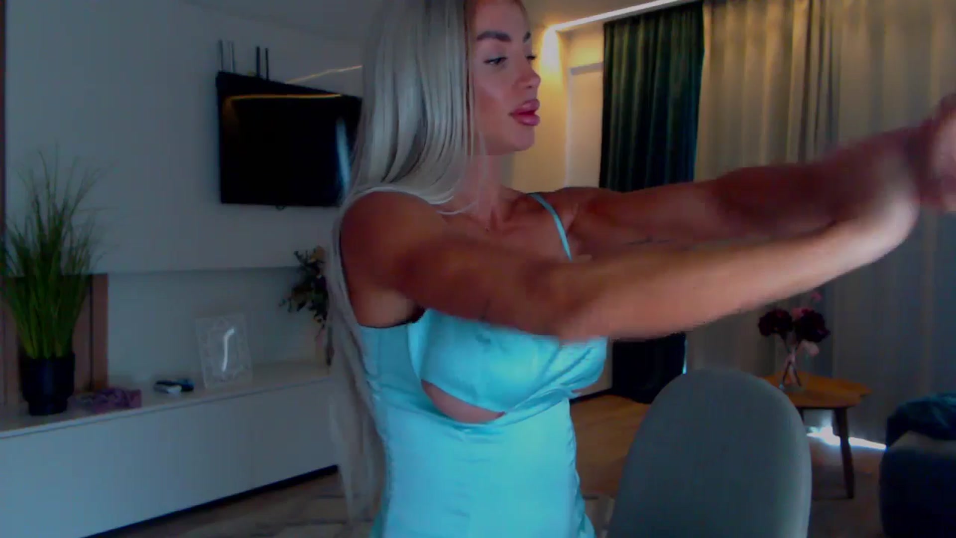 Gallery image thumbnail from Qu33n's myfreecams stream on, 10/02/2025, 07:42 image 13 of 20