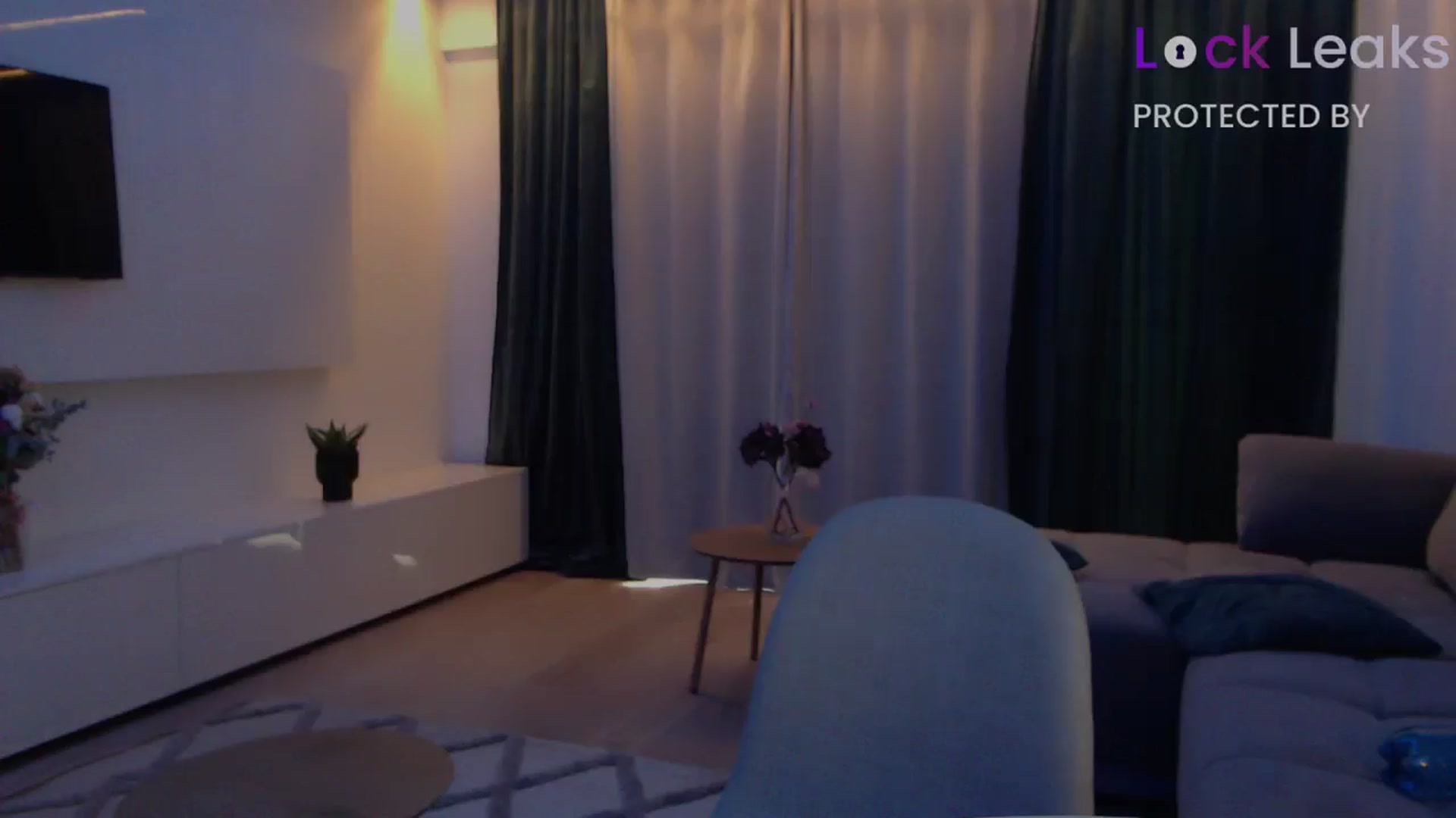 Gallery image thumbnail from Qu33n's myfreecams stream on, 10/07/2025, 08:12 image 2 of 20
