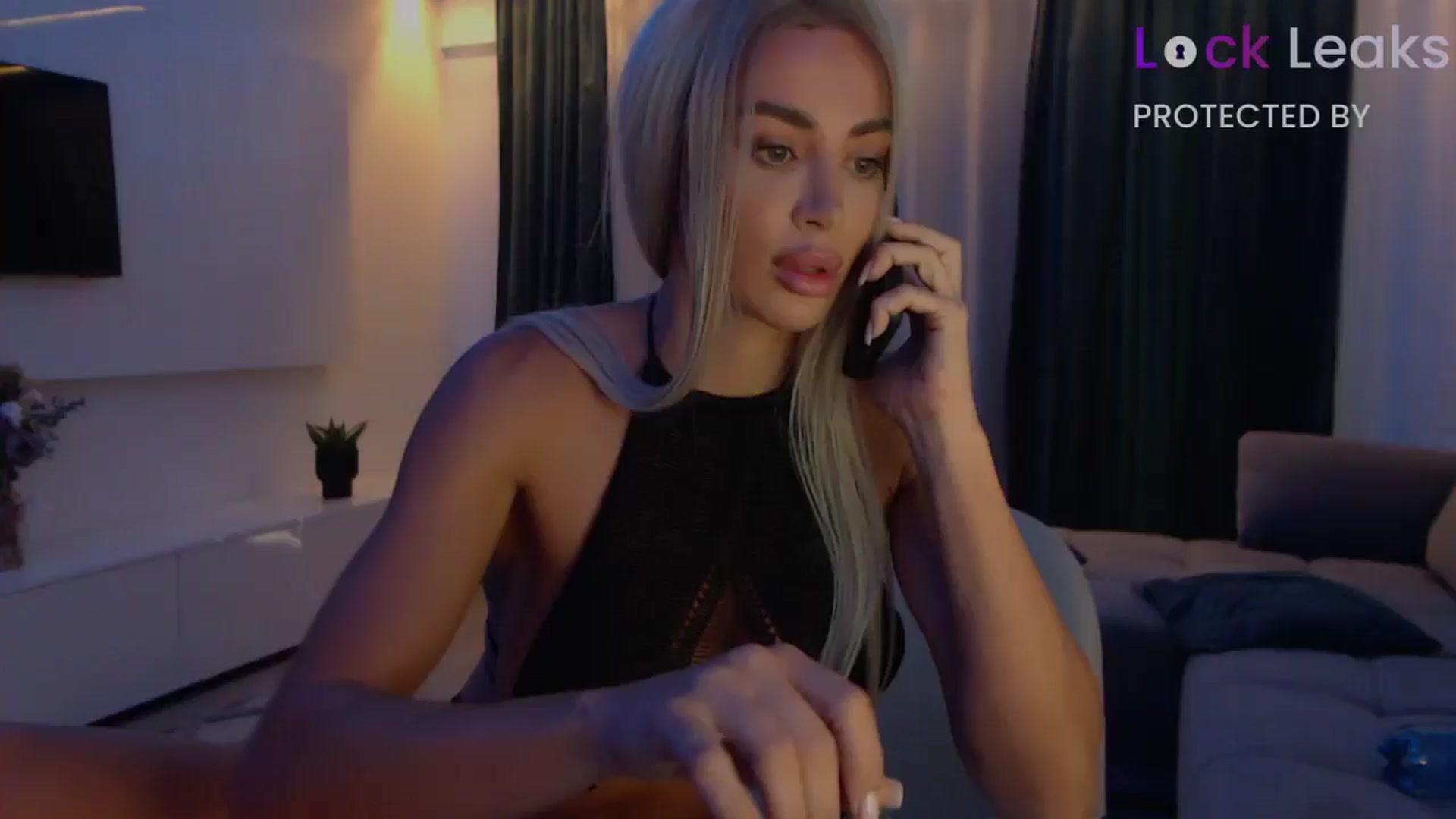 Gallery image thumbnail from Qu33n's myfreecams stream on, 10/07/2025, 08:12 image 12 of 20