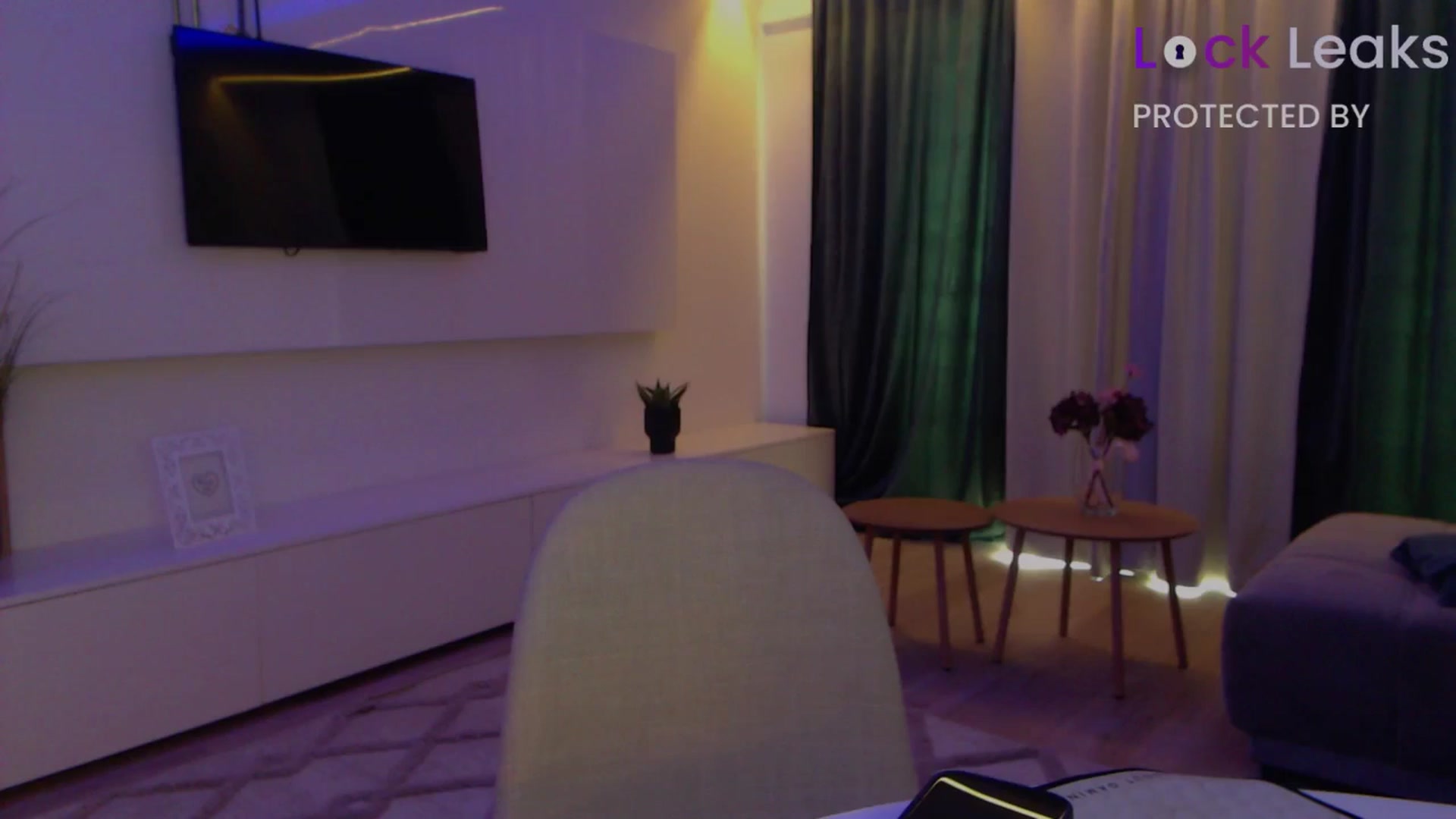 Gallery image thumbnail from Qu33n's myfreecams stream on, 10/15/2025, 09:17 image 13 of 20