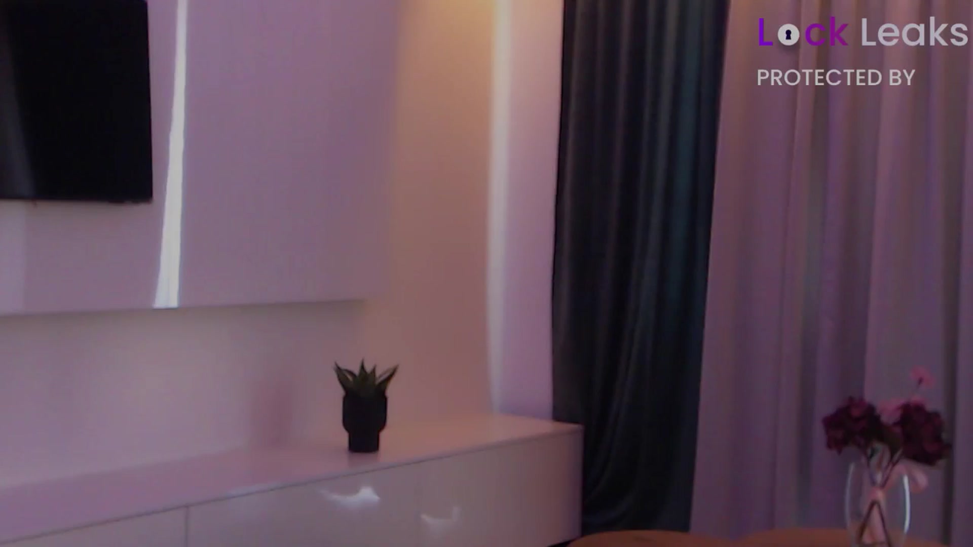 Gallery image thumbnail from Qu33n's myfreecams stream on, 11/03/2025, 11:09 image 19 of 20