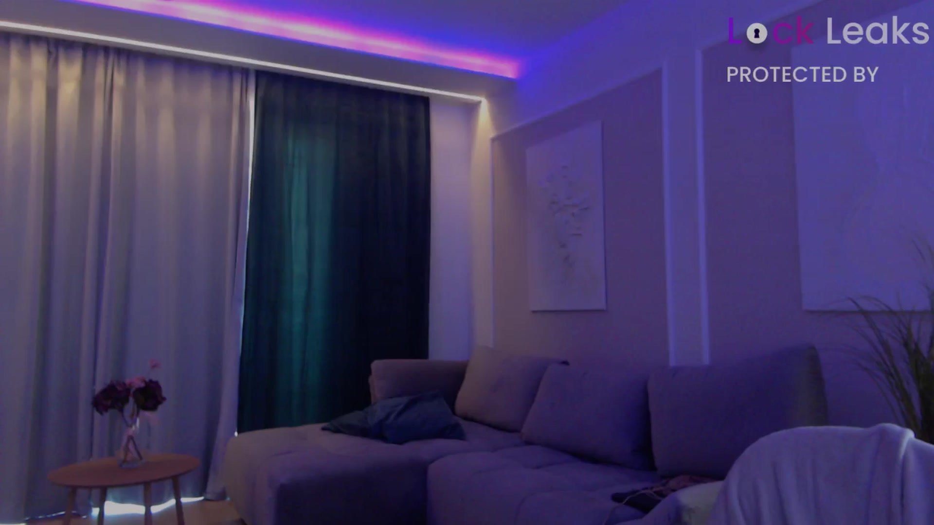 Gallery image thumbnail from Qu33n's myfreecams stream on, 11/24/2025, 10:02 image 2 of 20