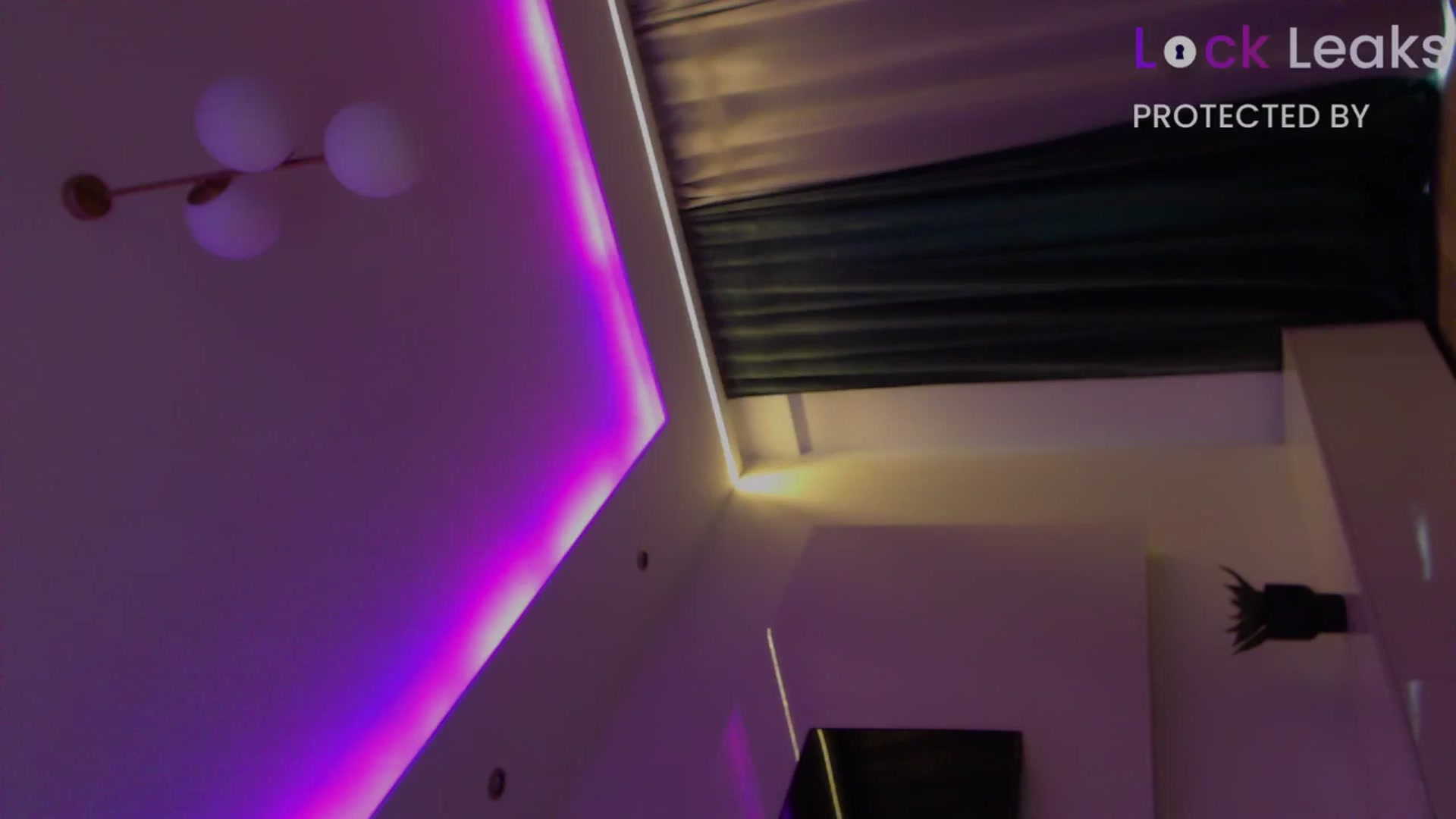 Gallery image thumbnail from Qu33n's myfreecams stream on, 11/27/2025, 11:17 image 6 of 20