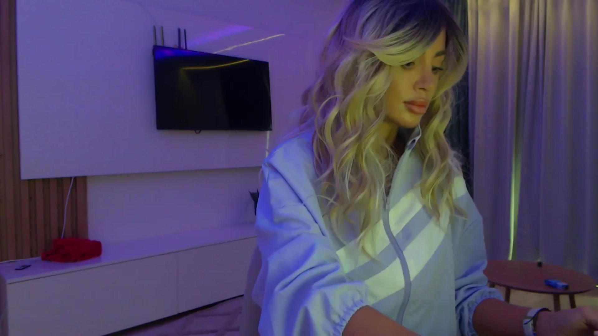 Gallery image thumbnail from Qu33n's myfreecams stream on, 01/31/2026, 10:13 image 3 of 20