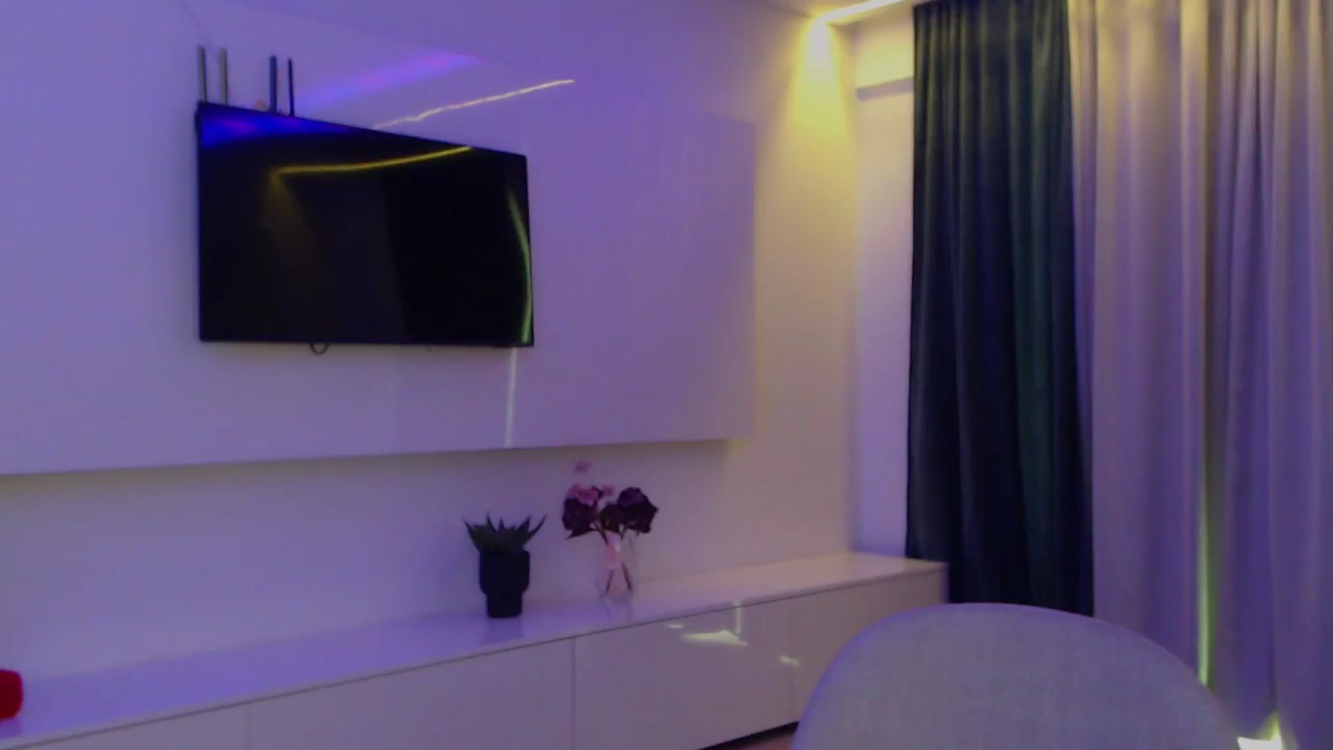 Gallery image thumbnail from Qu33n's myfreecams stream on, 01/31/2026, 12:06 image 20 of 20