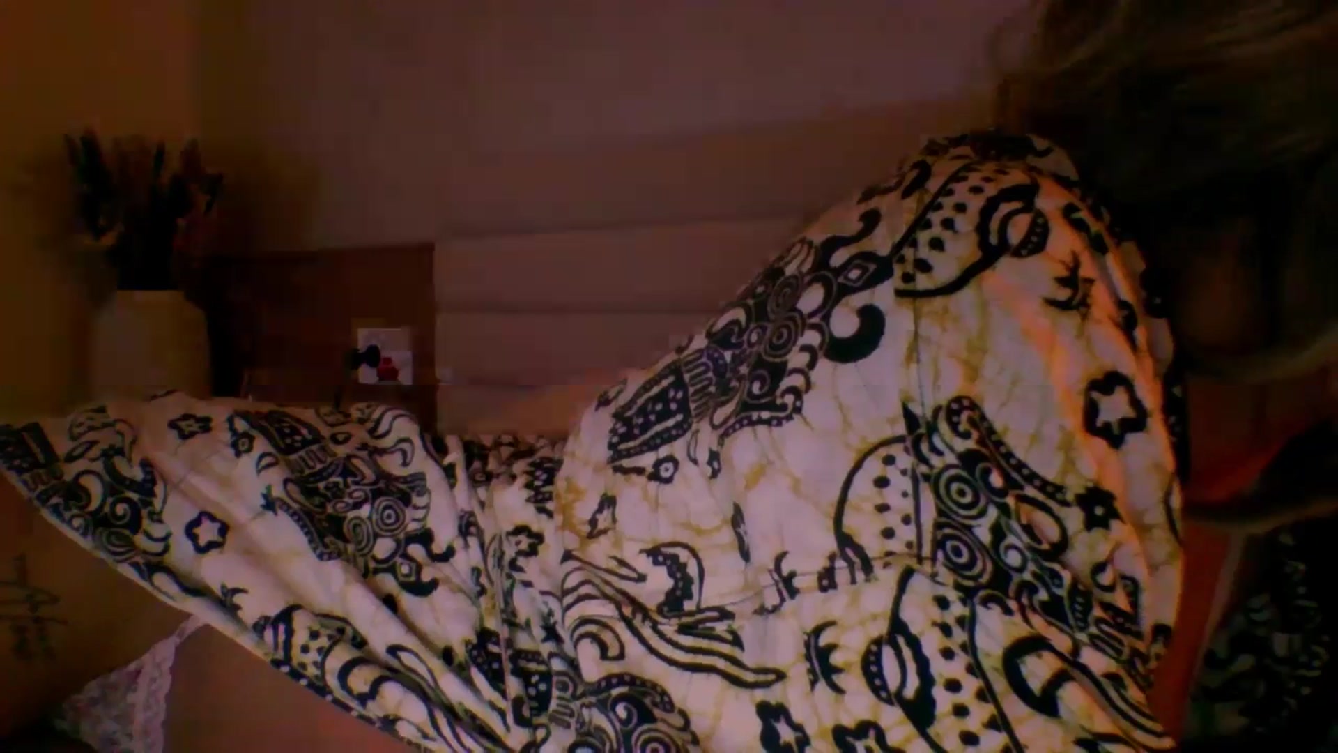 Gallery image thumbnail from Qu33n's myfreecams stream on, 02/22/2026, 20:20 image 7 of 20