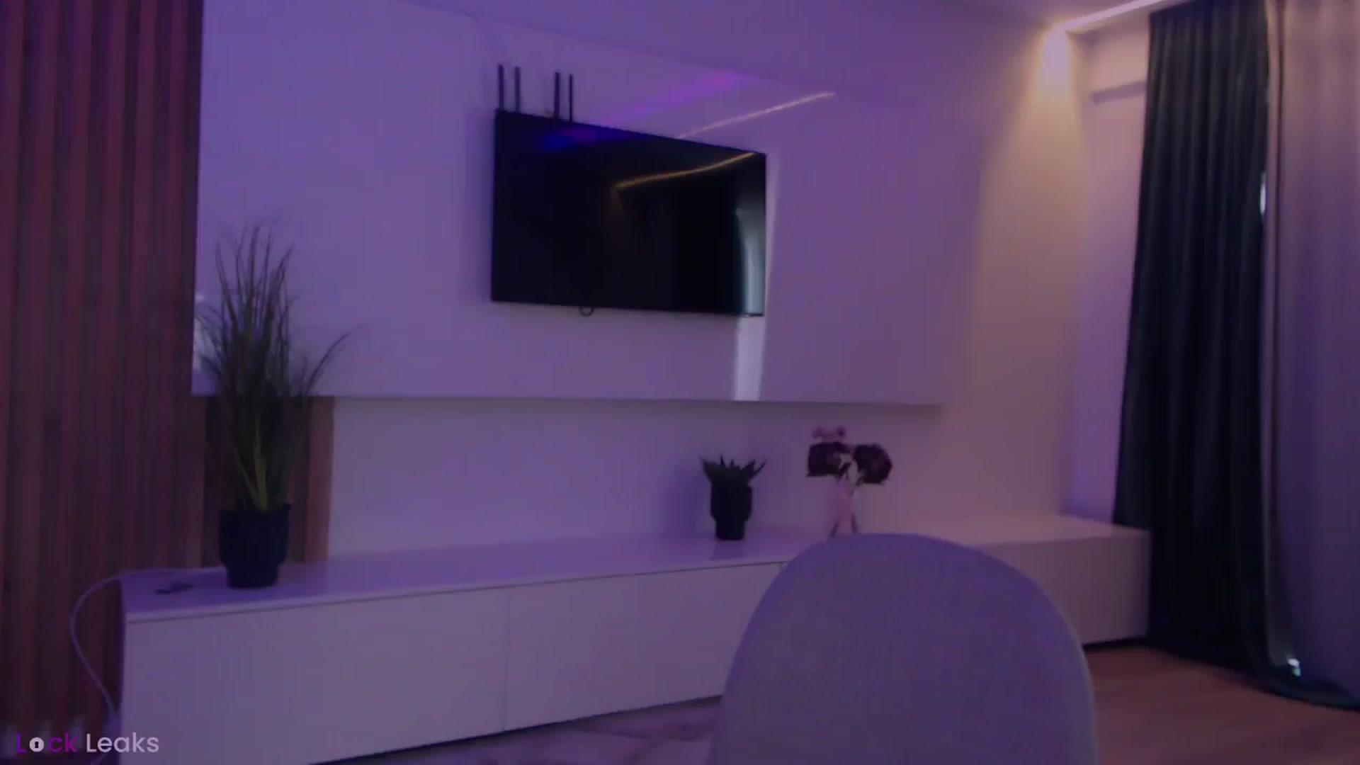 Gallery image thumbnail from Qu33n's myfreecams stream on, 03/19/2026, 07:44 image 12 of 20