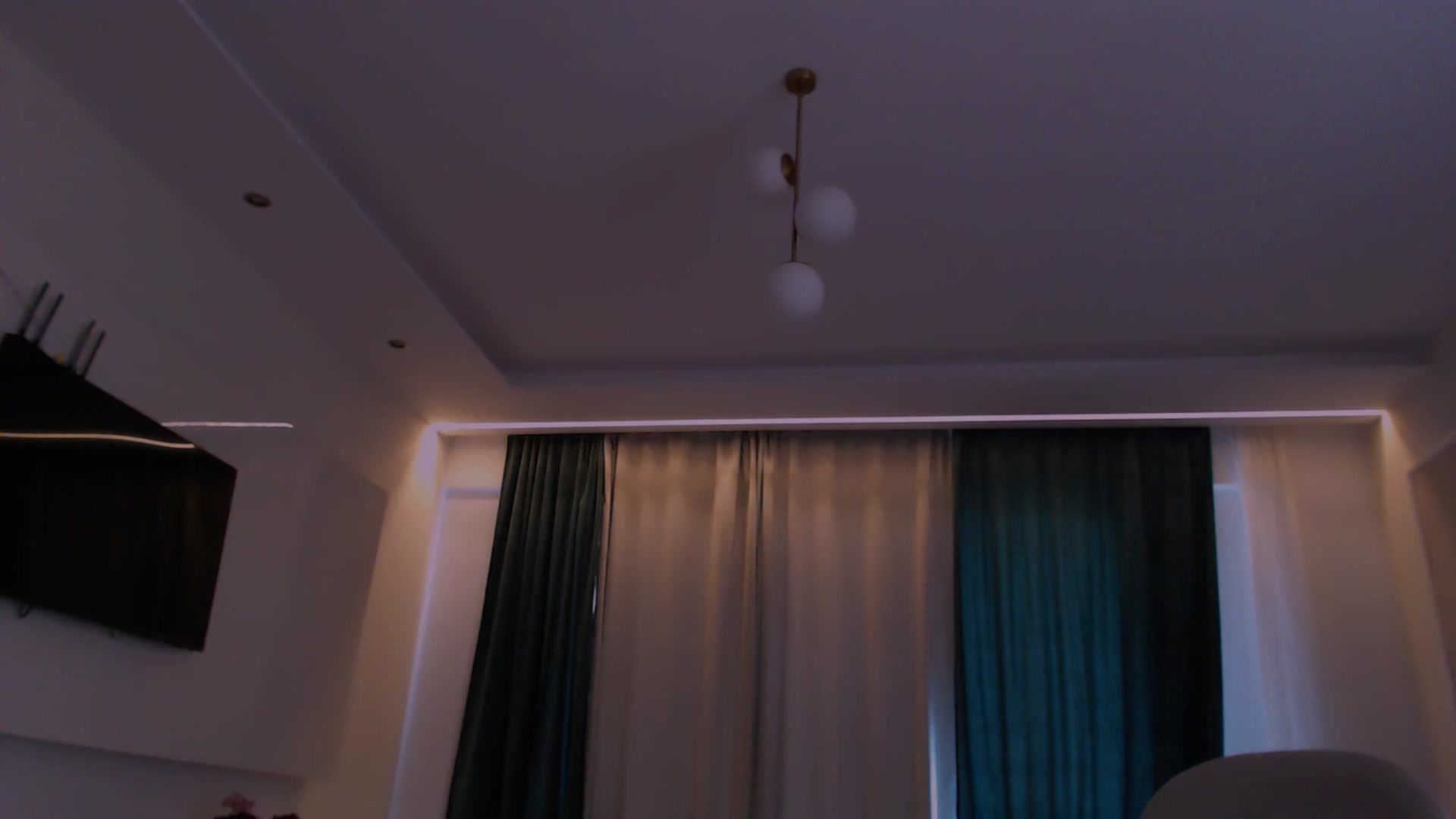 Gallery image thumbnail from Qu33n's myfreecams stream on, 05/11/2026, 12:54 image 1 of 20