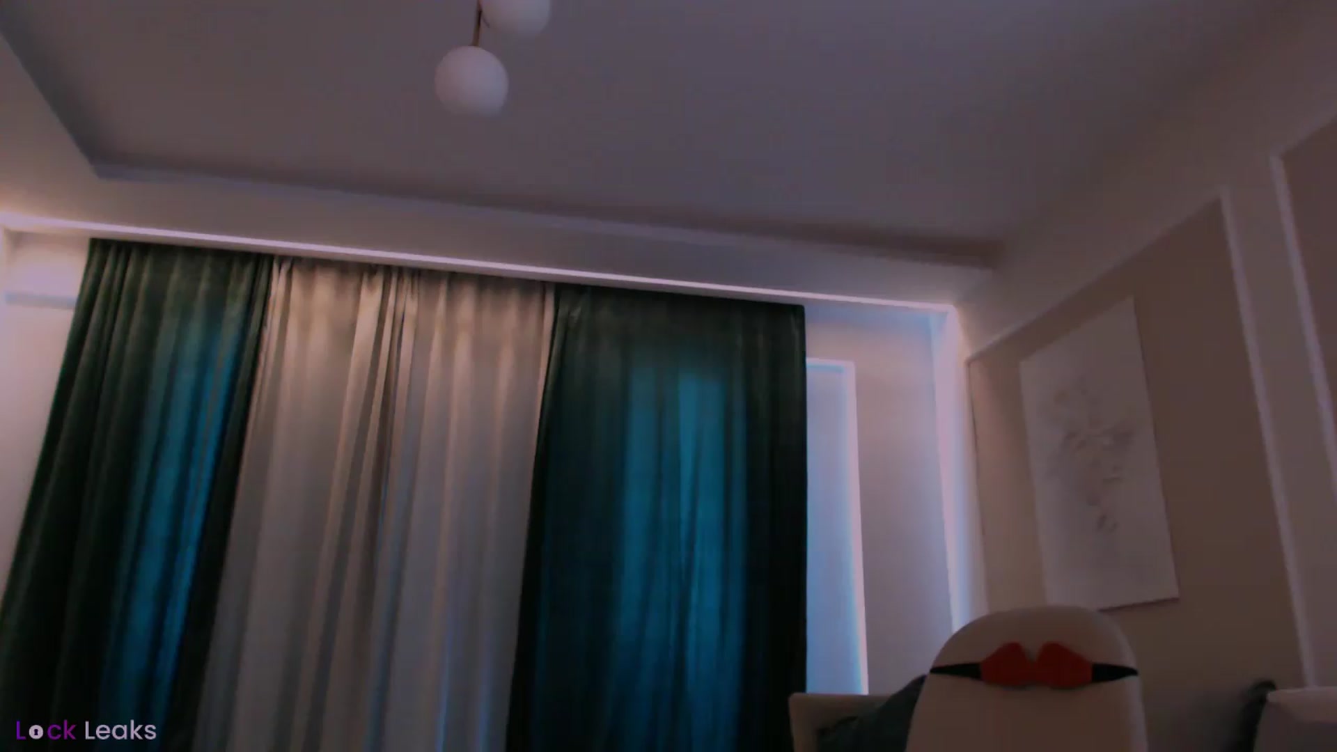Gallery image thumbnail from Qu33n's myfreecams stream on, 05/15/2026, 09:38 image 14 of 20