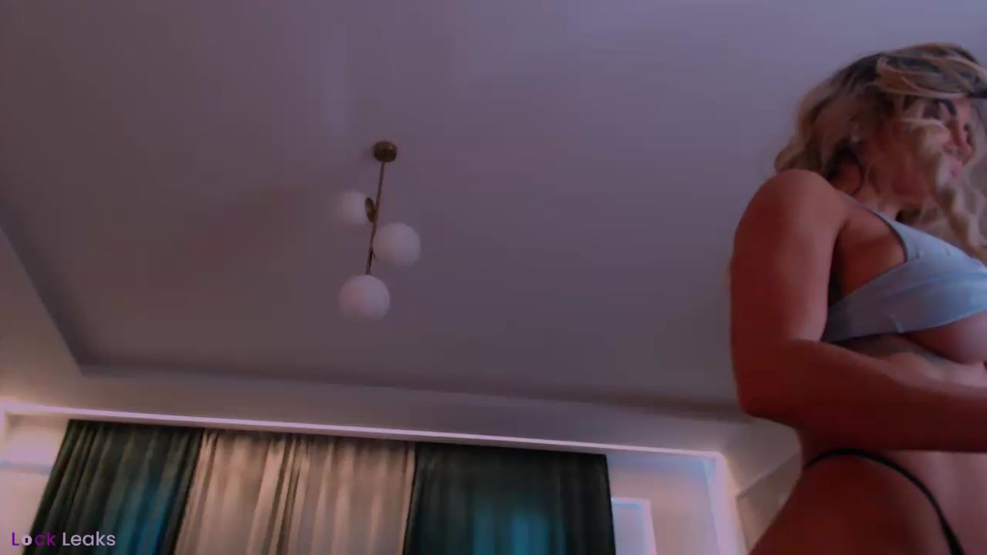 Gallery image thumbnail from Qu33n's myfreecams stream on, 05/15/2026, 10:10 image 7 of 20