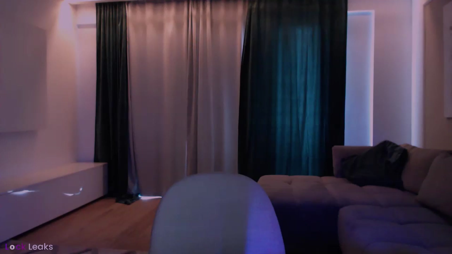 Gallery image thumbnail from Qu33n's myfreecams stream on, 05/21/2026, 06:57 image 20 of 20