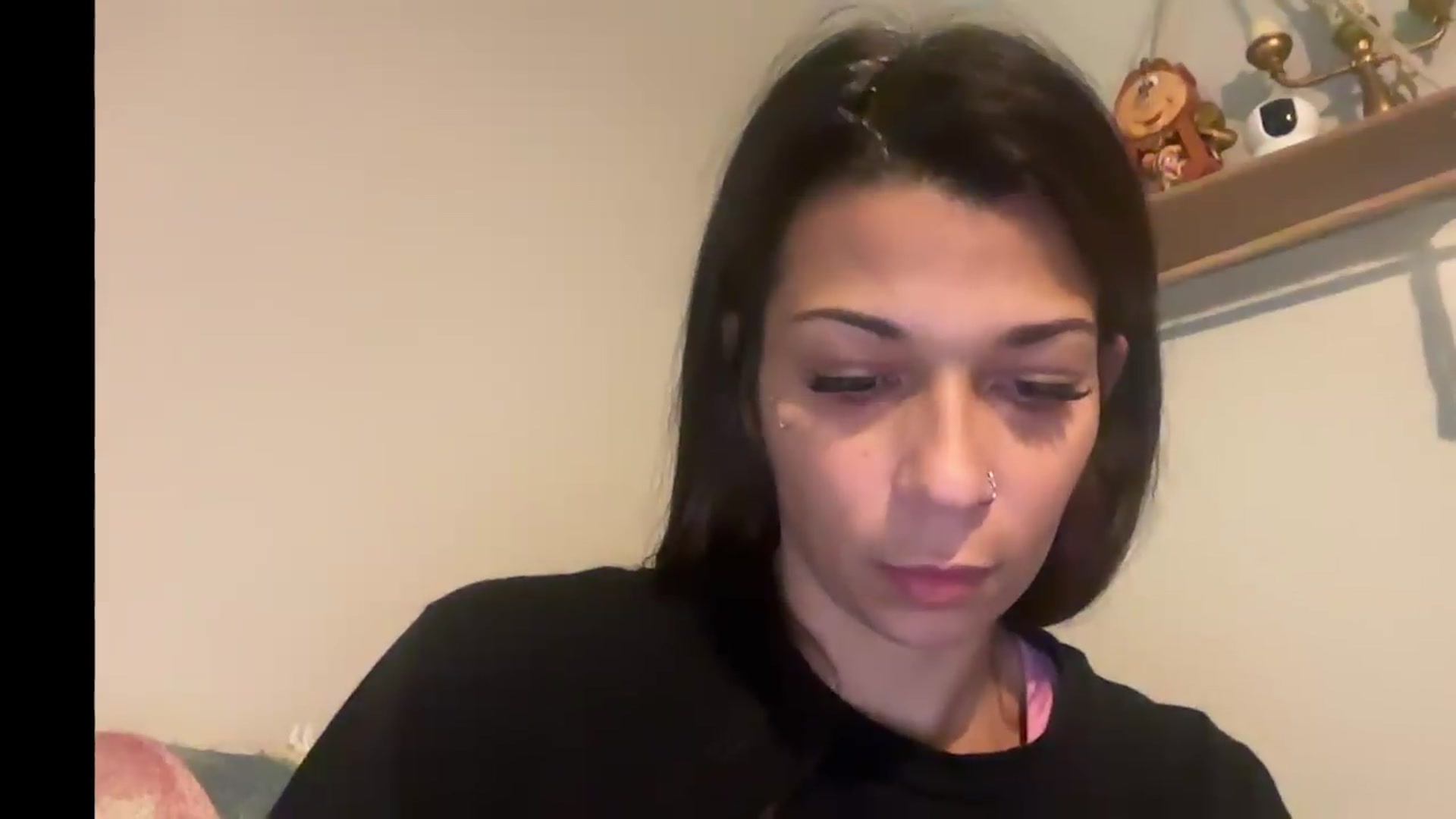 Gallery image thumbnail from Qu33nPrincess's myfreecams stream on, 08/22/2026, 18:13 image 13 of 20