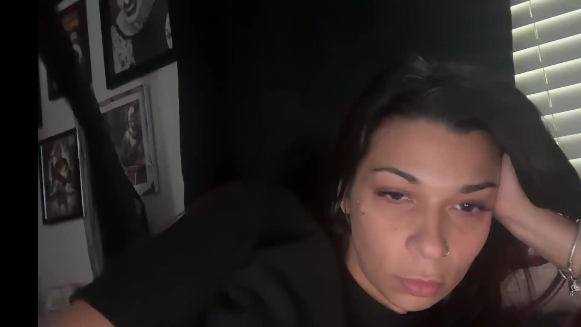 Gallery image thumbnail from Qu33nPrincess's myfreecams stream on, 08/22/2026, 23:41 image 15 of 20