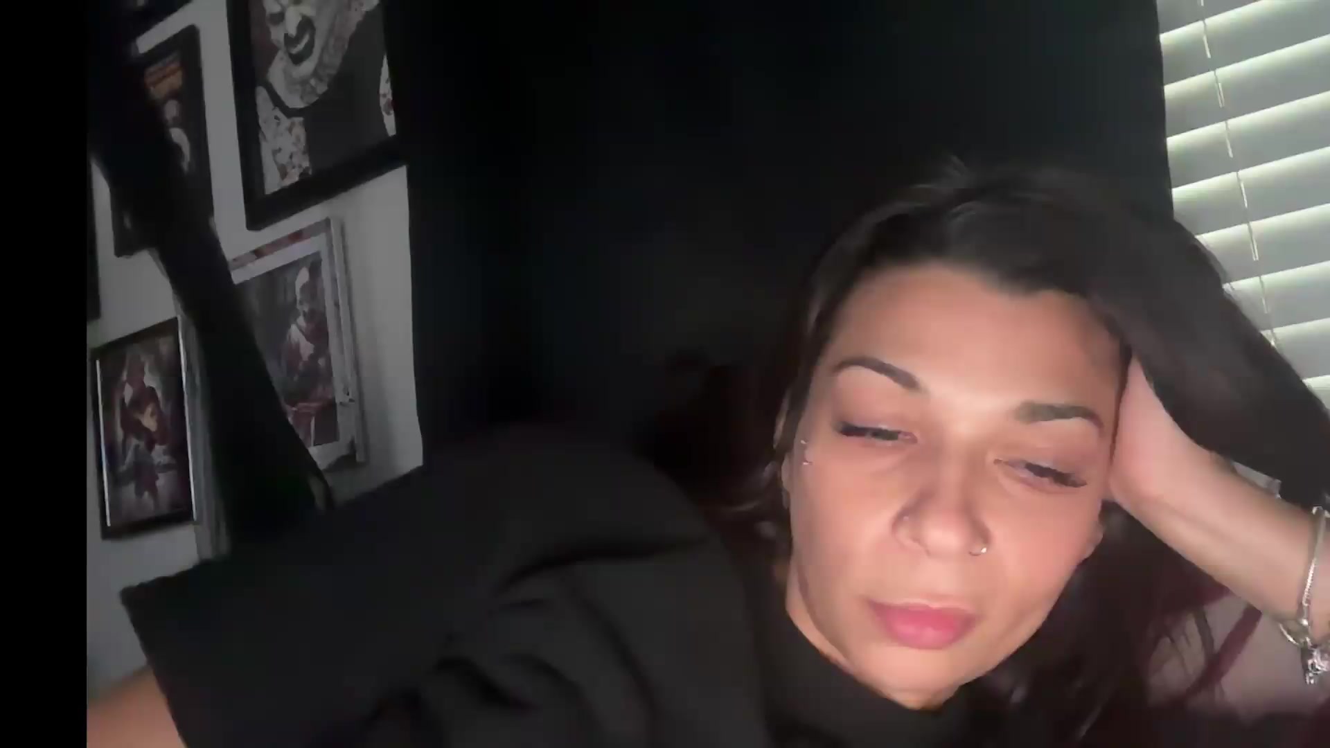 Gallery image thumbnail from Qu33nPrincess's myfreecams stream on, 08/22/2026, 23:41 image 14 of 20