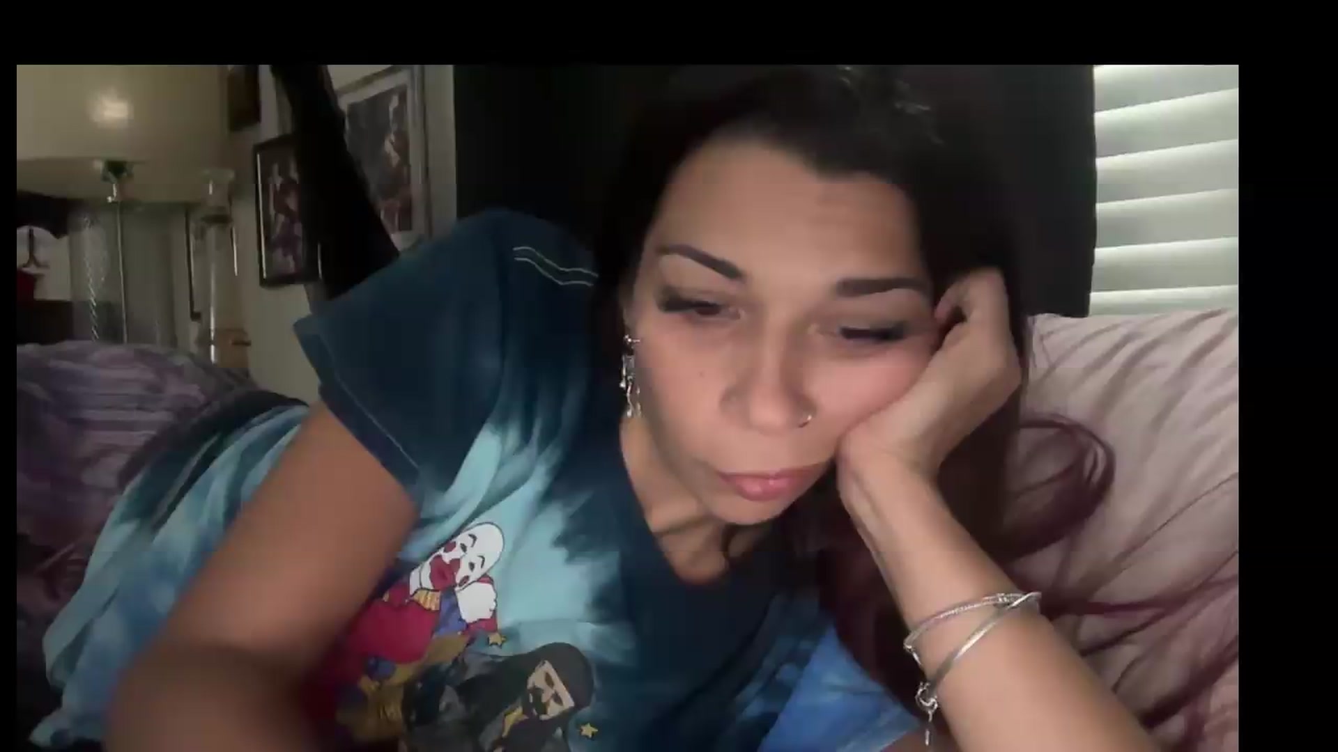 Gallery image thumbnail from Qu33nPrincess's myfreecams stream on, 08/24/2026, 23:32 image 9 of 20