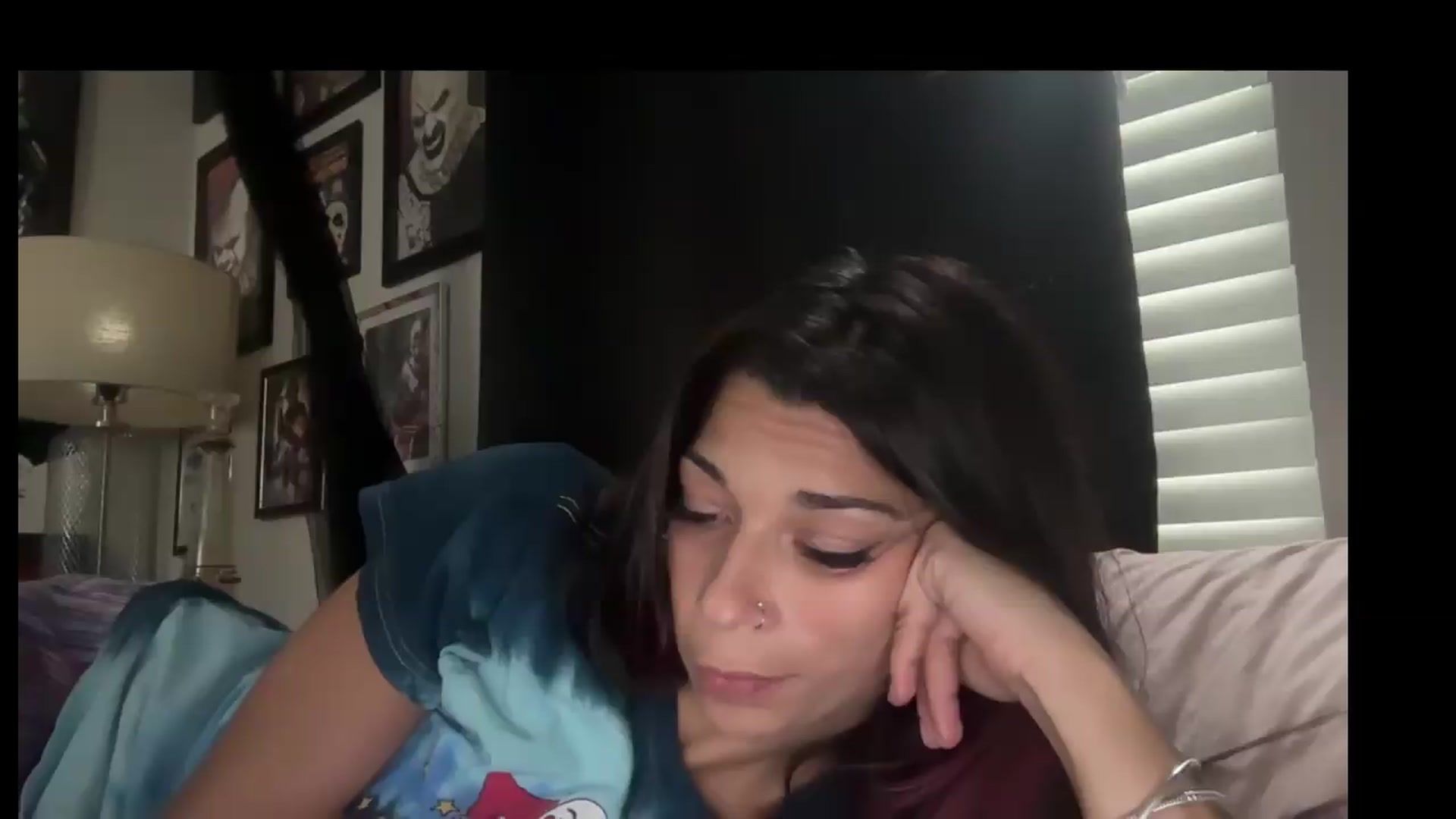 Gallery image thumbnail from Qu33nPrincess's myfreecams stream on, 08/24/2026, 23:32 image 4 of 20