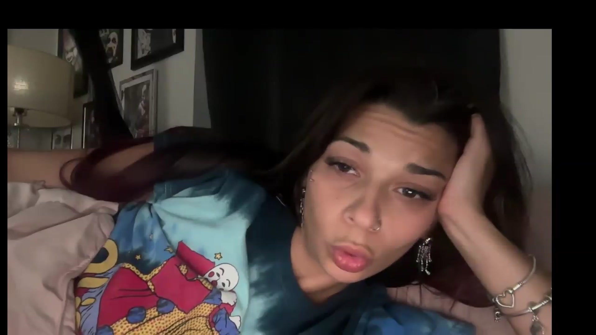 Gallery image thumbnail from Qu33nPrincess's myfreecams stream on, 08/25/2026, 24:27 image 13 of 20