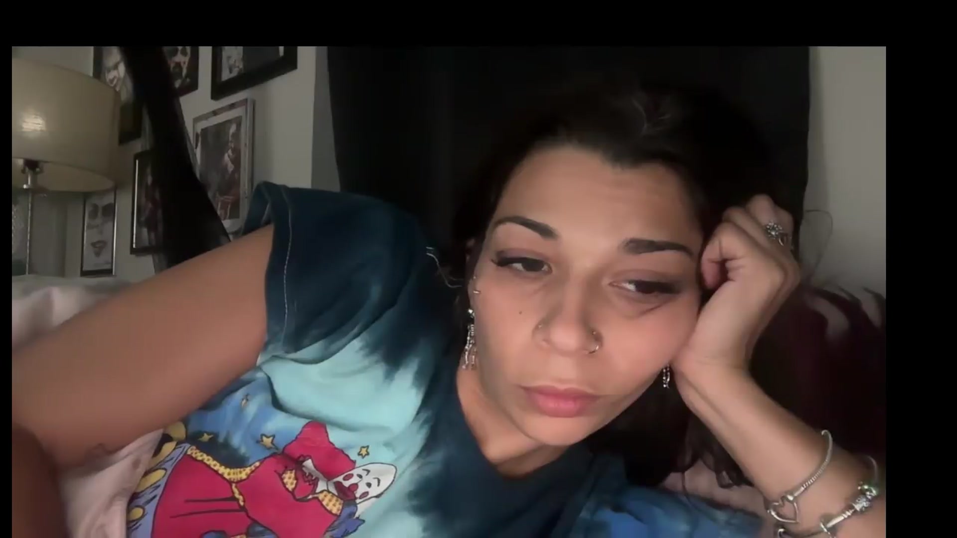 Gallery image thumbnail from Qu33nPrincess's myfreecams stream on, 08/25/2026, 24:27 image 17 of 20