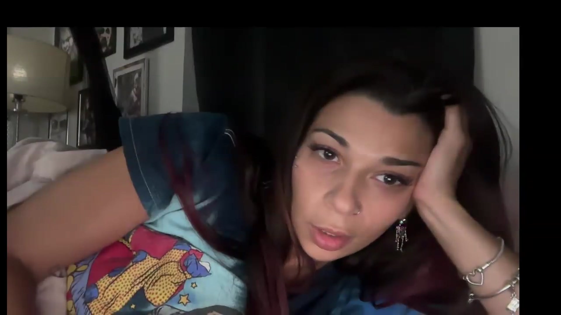 Gallery image thumbnail from Qu33nPrincess's myfreecams stream on, 08/25/2026, 24:27 image 12 of 20