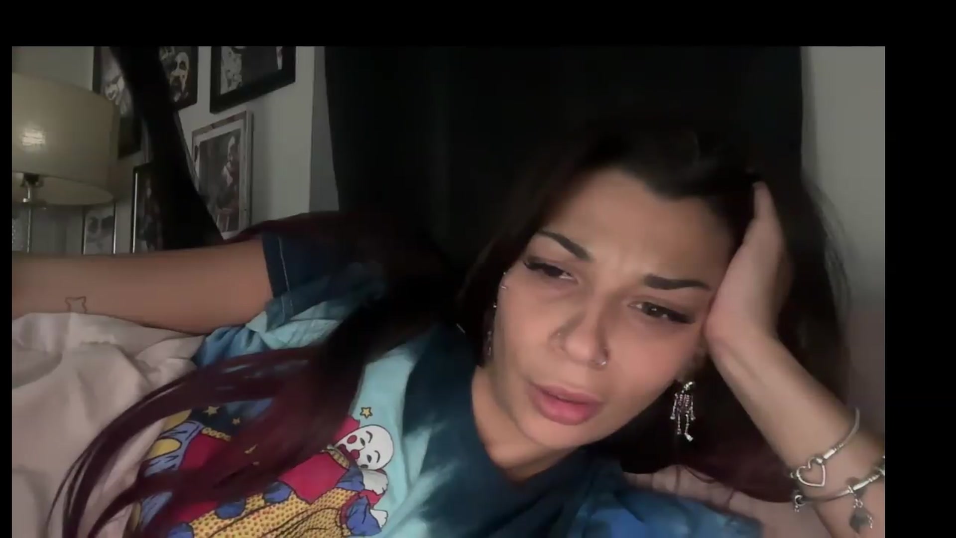 Gallery image thumbnail from Qu33nPrincess's myfreecams stream on, 08/25/2026, 24:27 image 14 of 20