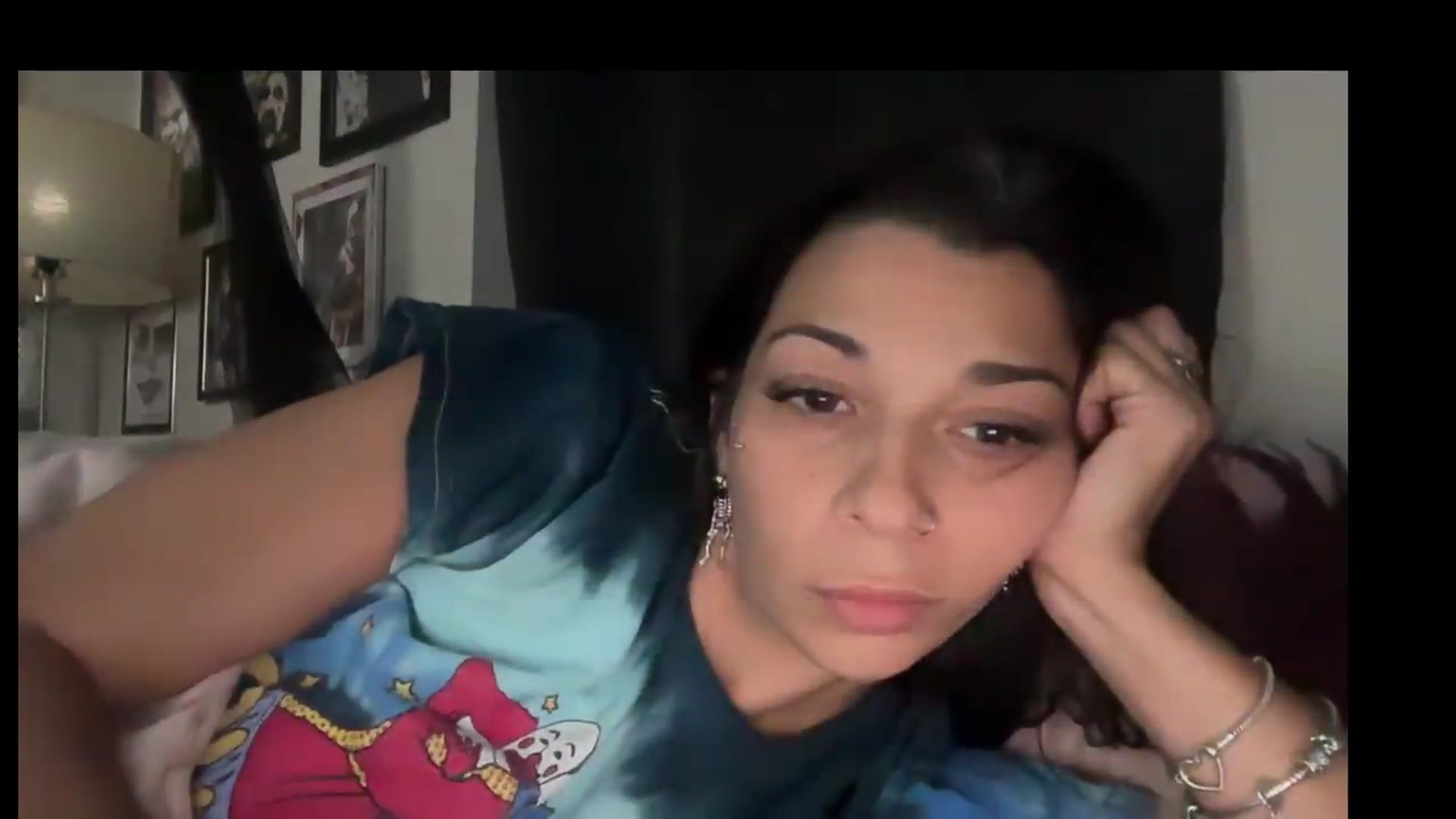 Gallery image thumbnail from Qu33nPrincess's myfreecams stream on, 08/25/2026, 24:27 image 18 of 20