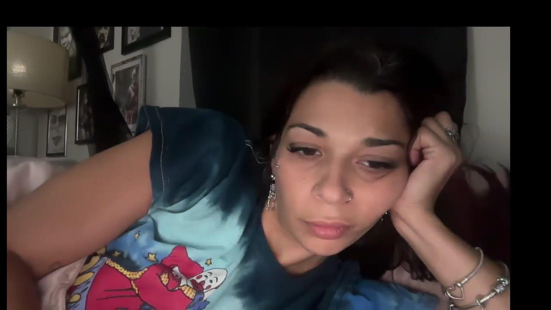 Gallery image thumbnail from Qu33nPrincess's myfreecams stream on, 08/25/2026, 24:27 image 19 of 20